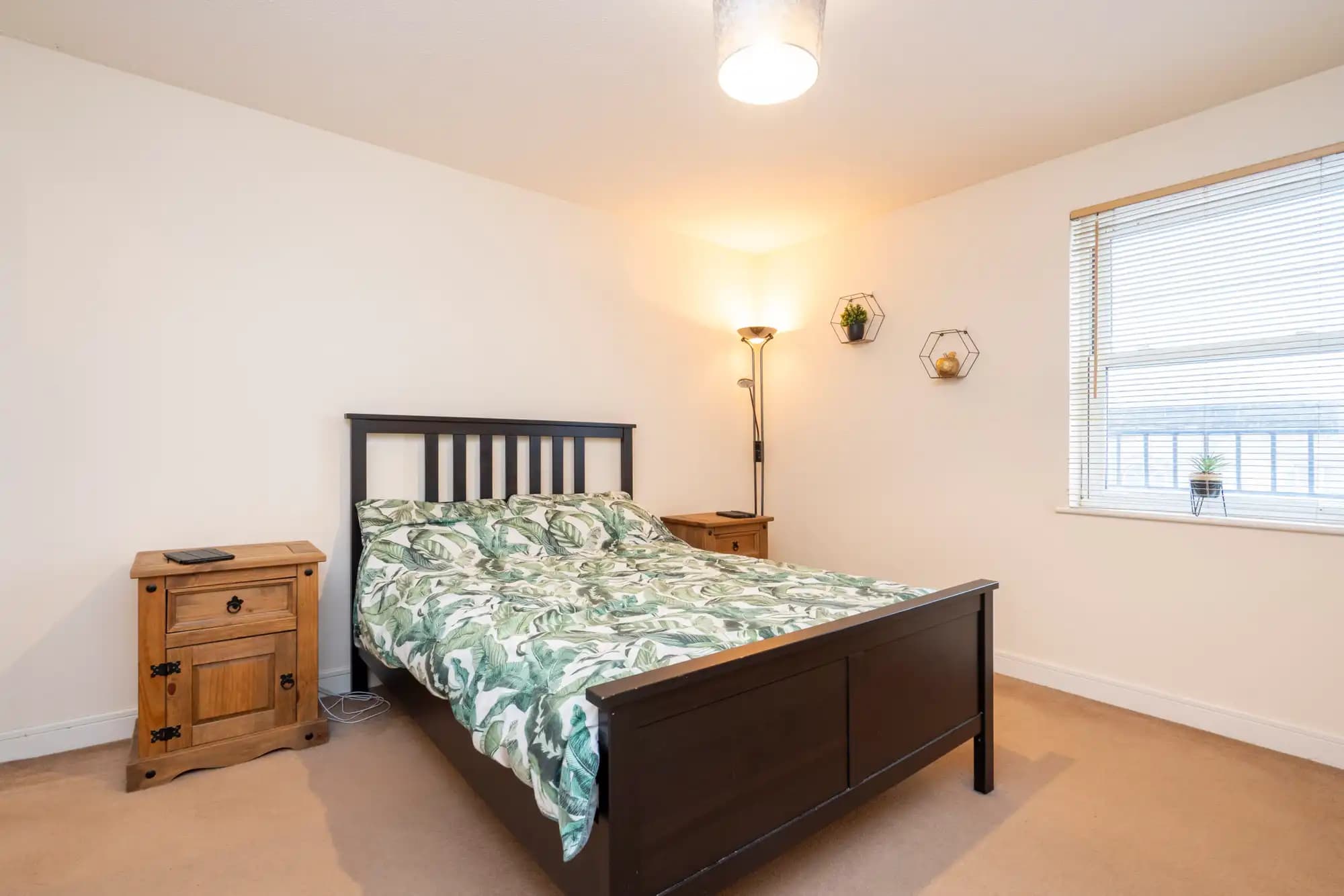 property photo 11 of 23