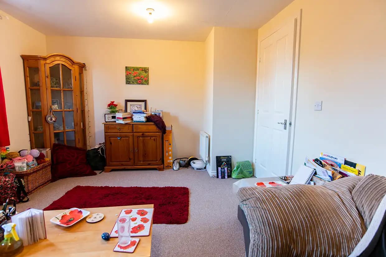 property photo 3 of 16