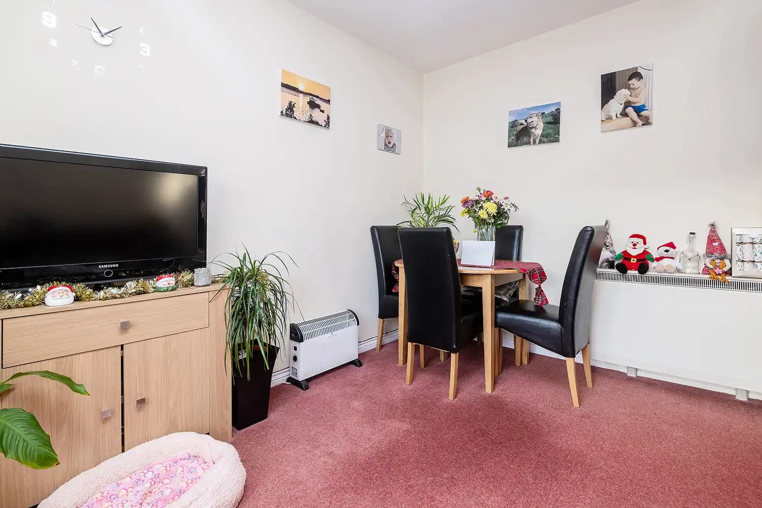 property photo 4 of 12