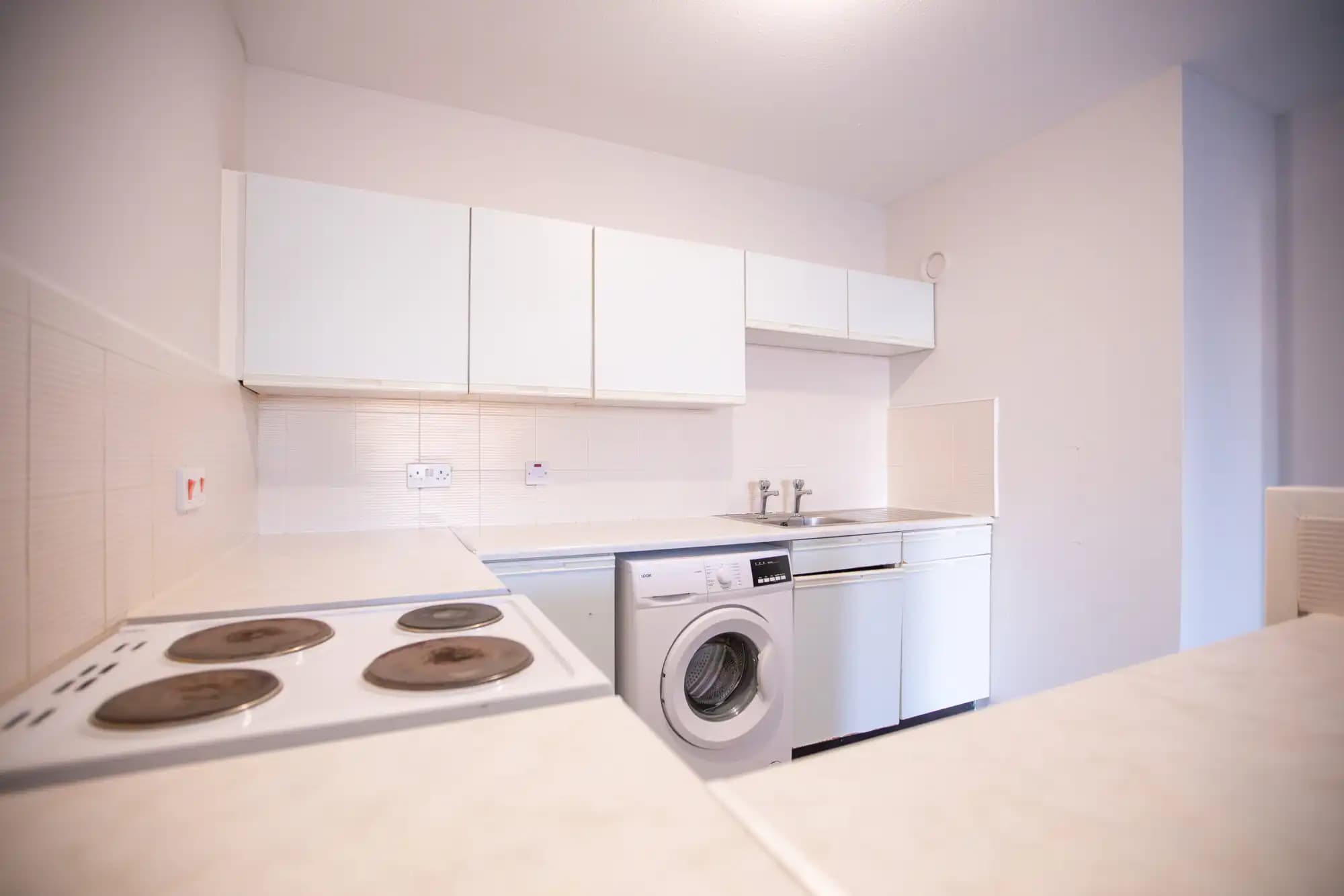 property photo 11 of 37