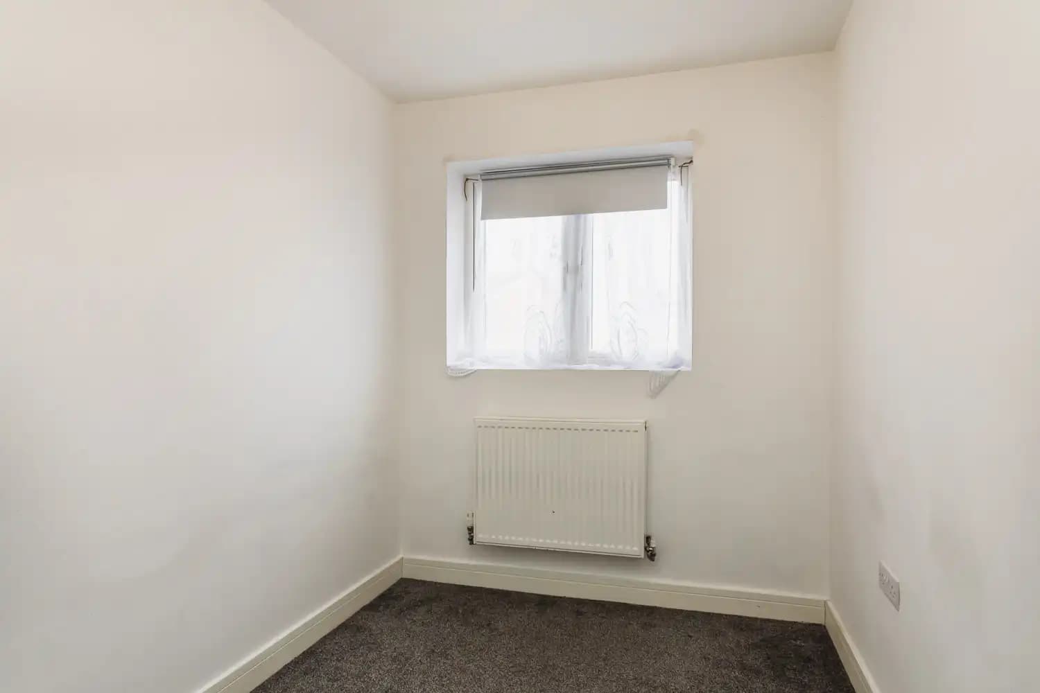 property photo 12 of 15