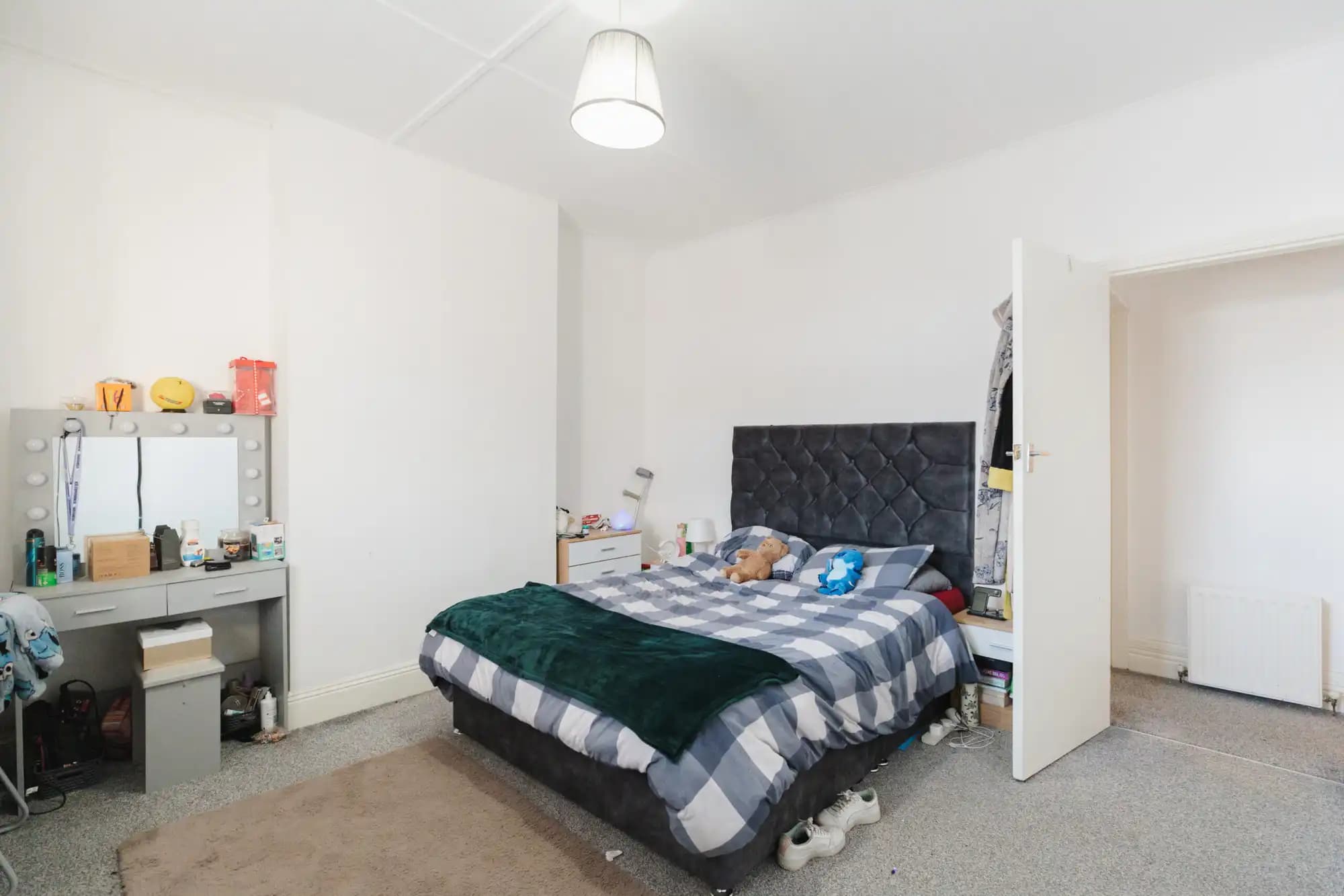 property photo 13 of 17