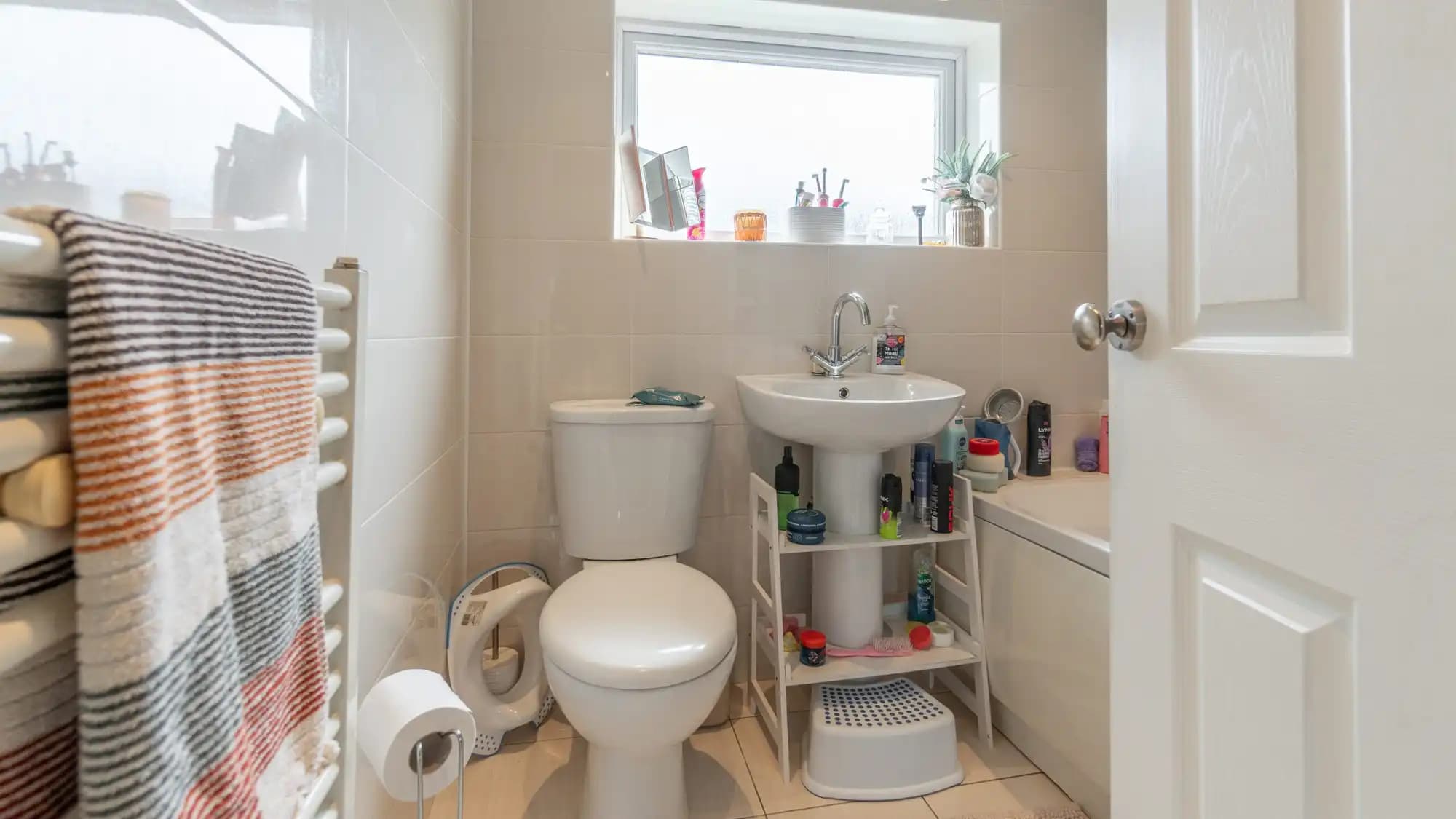 property photo 25 of 32