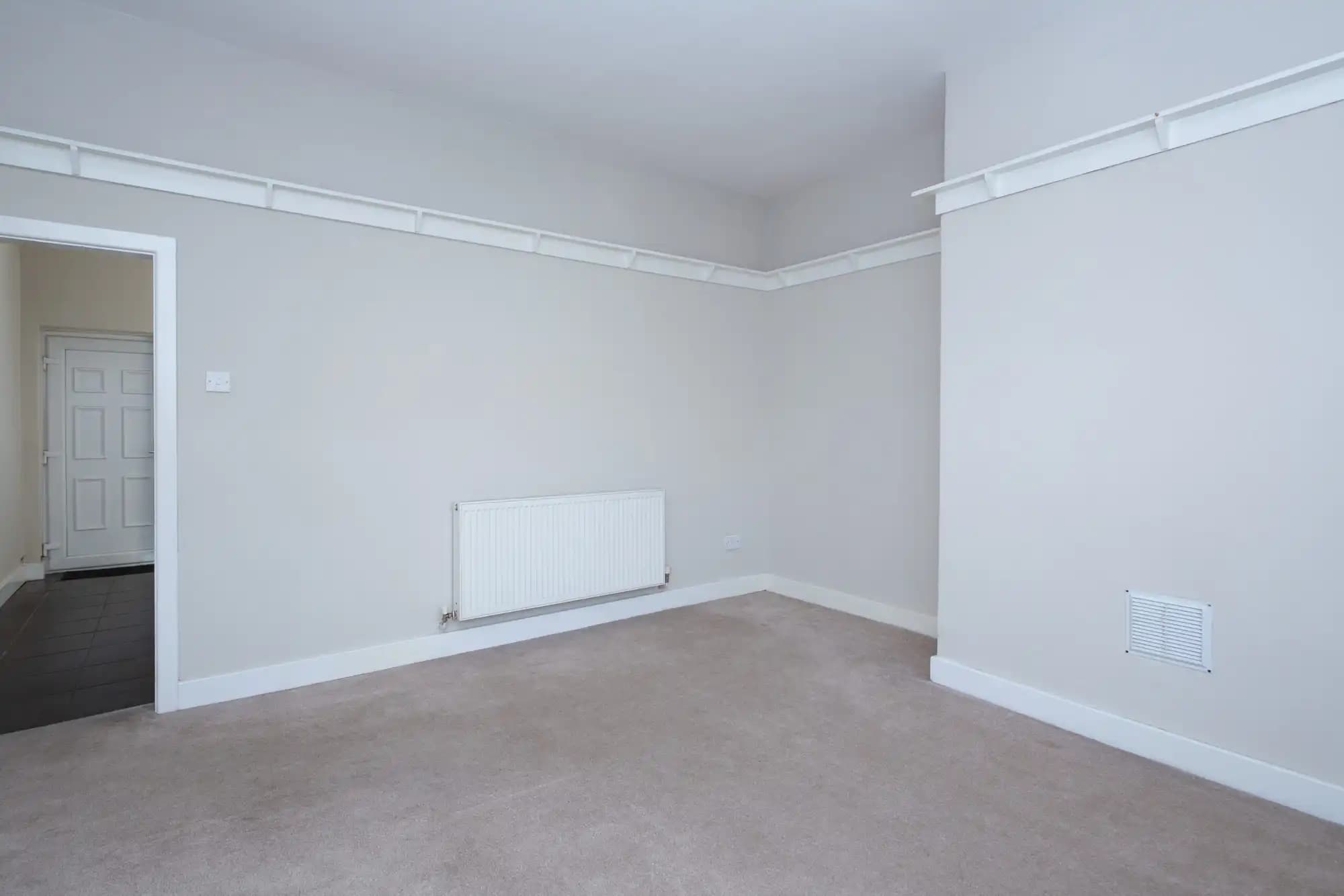 property photo 6 of 23