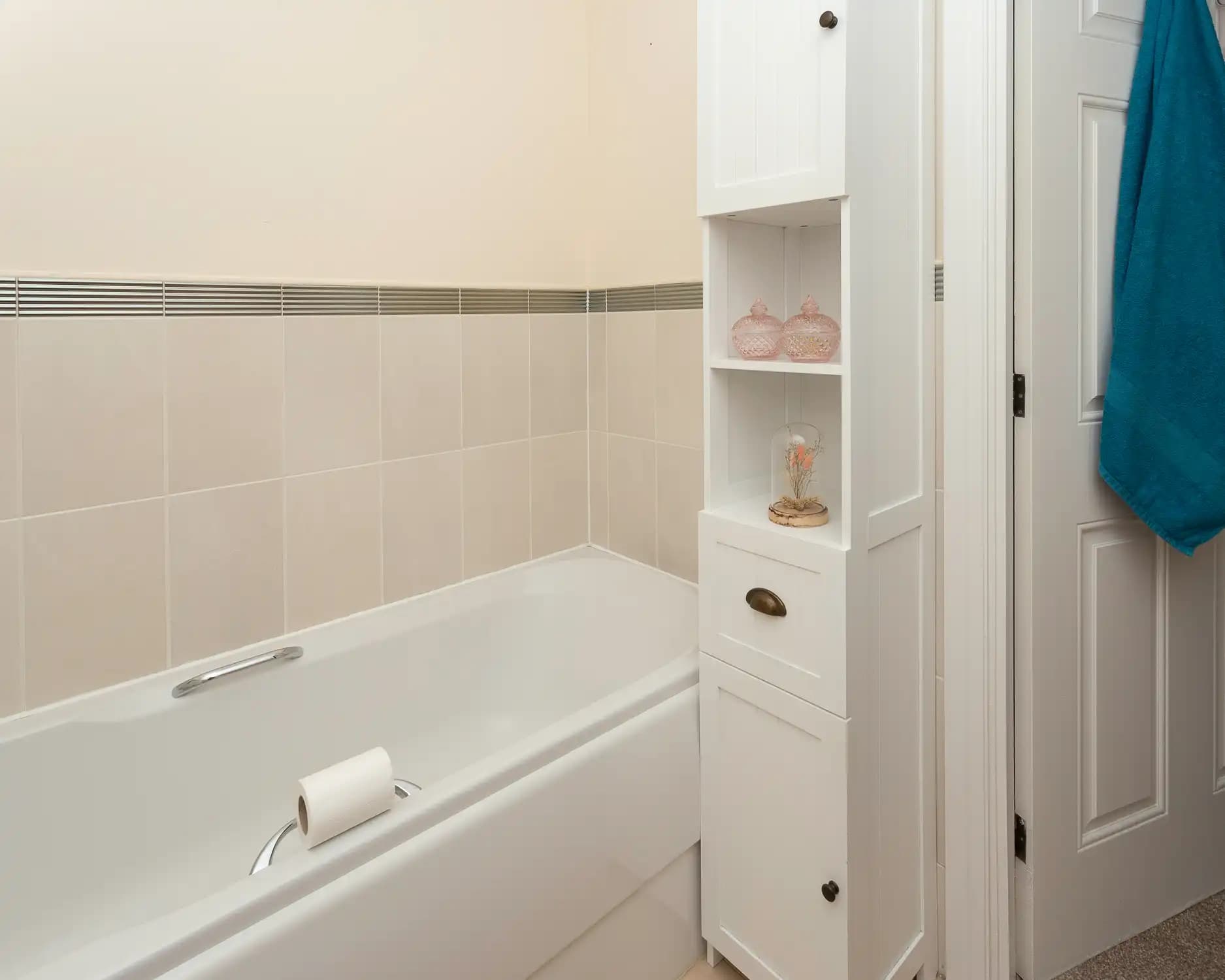 property photo 12 of 17