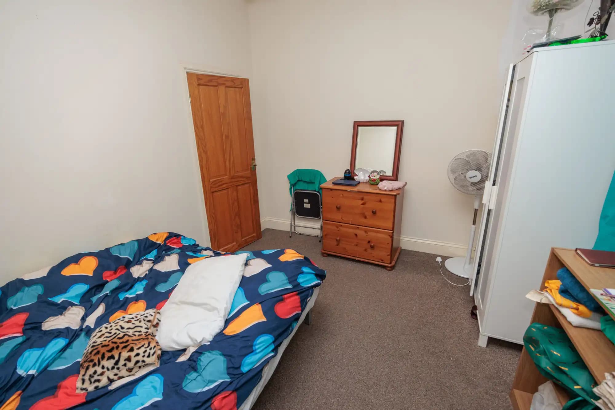 property photo 15 of 28