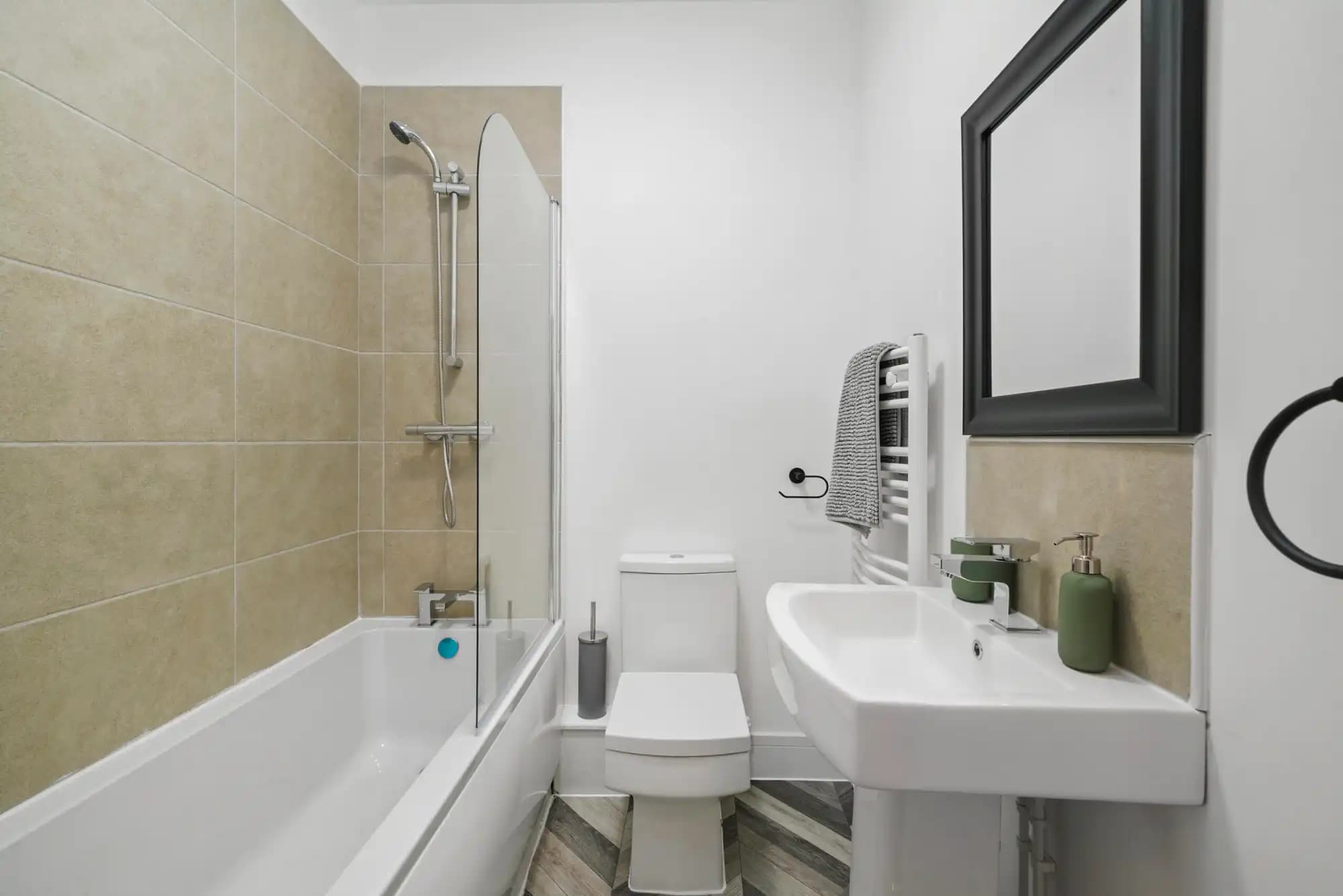 property photo 37 of 128