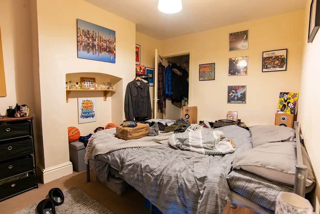 property photo 10 of 14