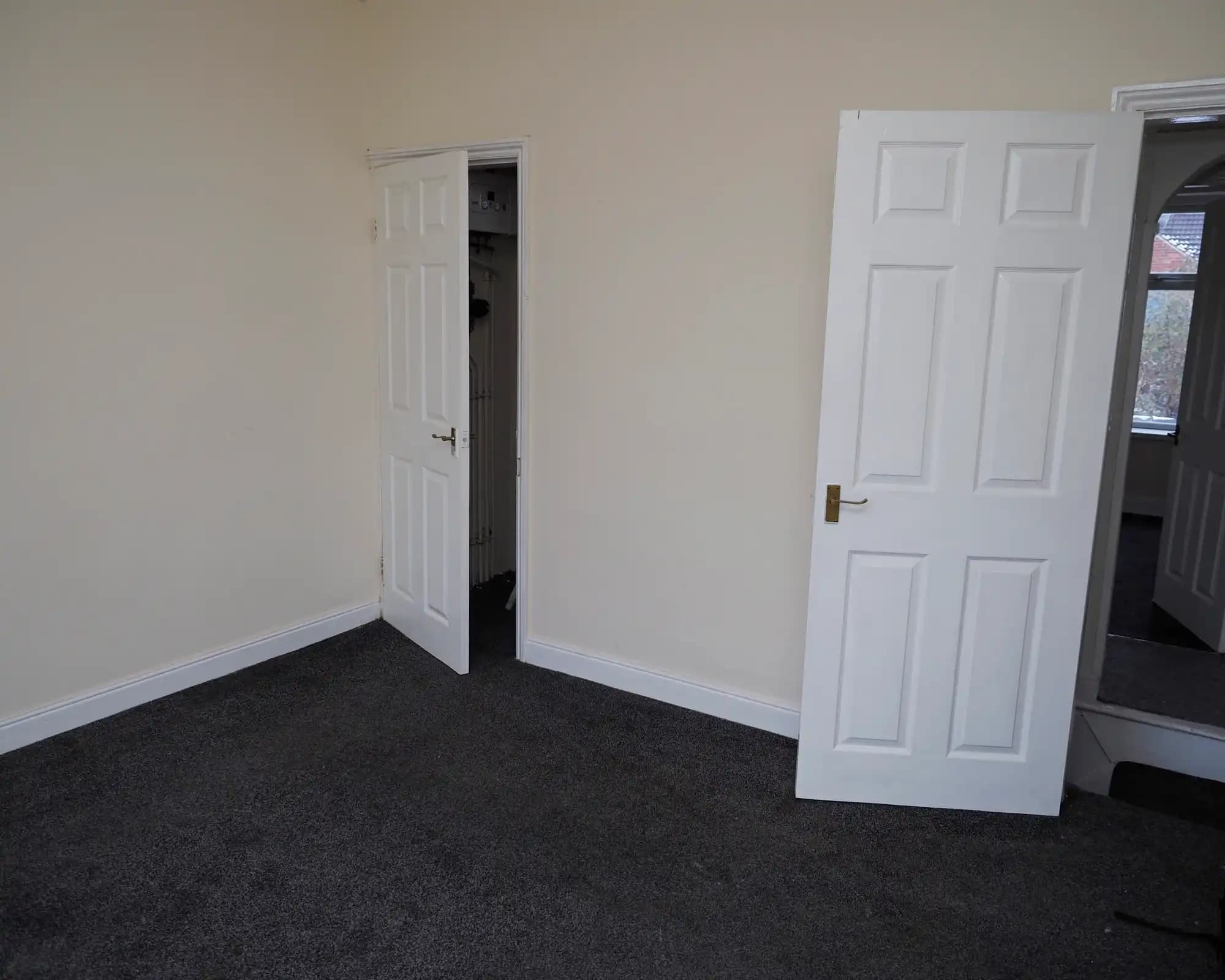 property photo 17 of 20