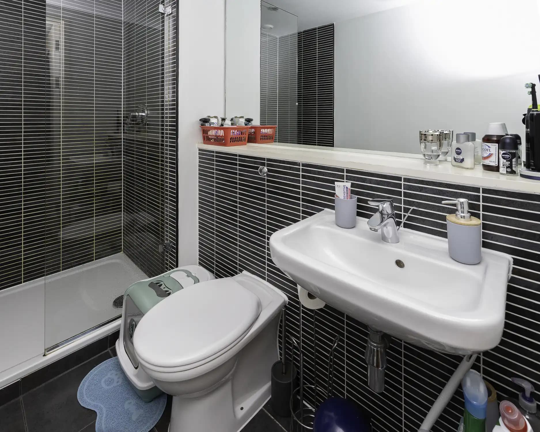 property photo 10 of 15