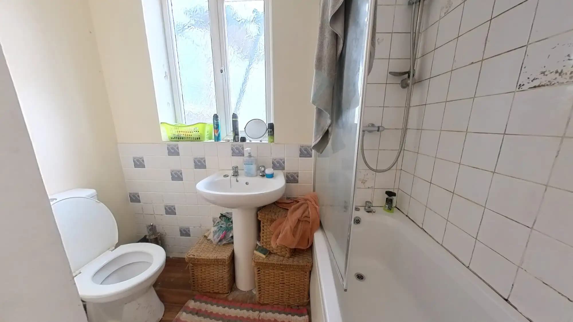property photo 6 of 28