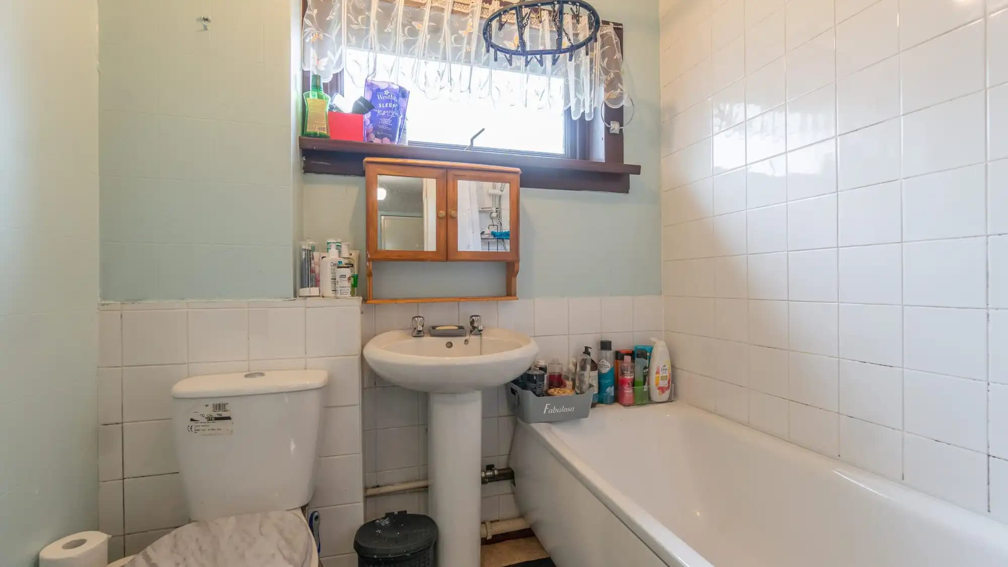 property photo 11 of 18
