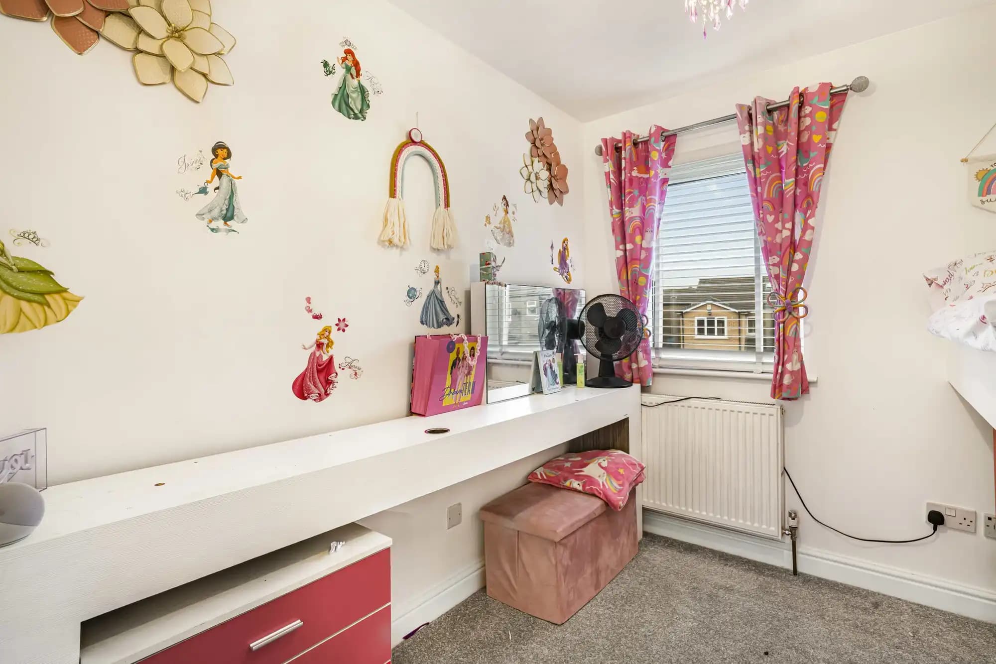 property photo 6 of 24