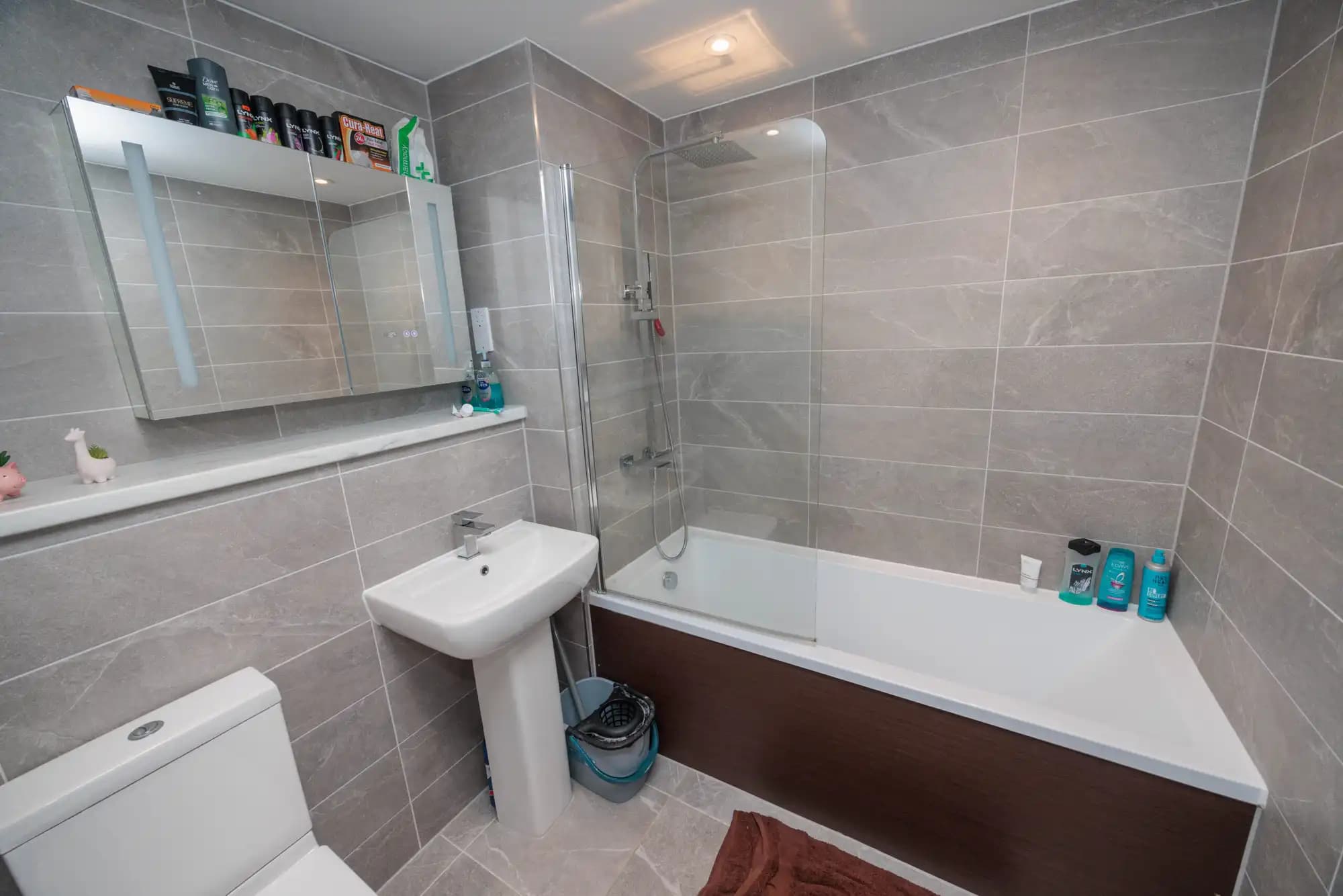 property photo 12 of 17
