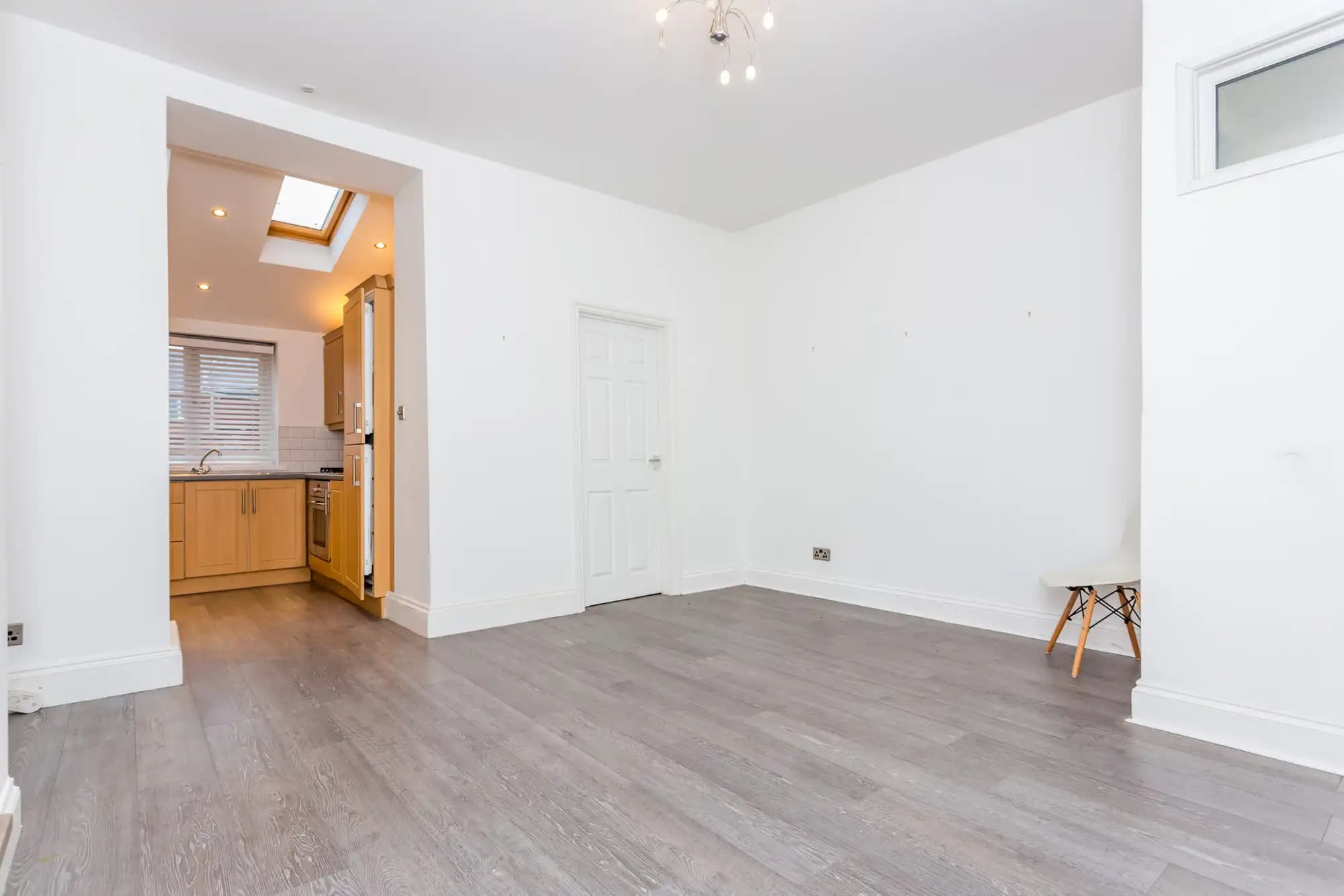 property photo 4 of 19