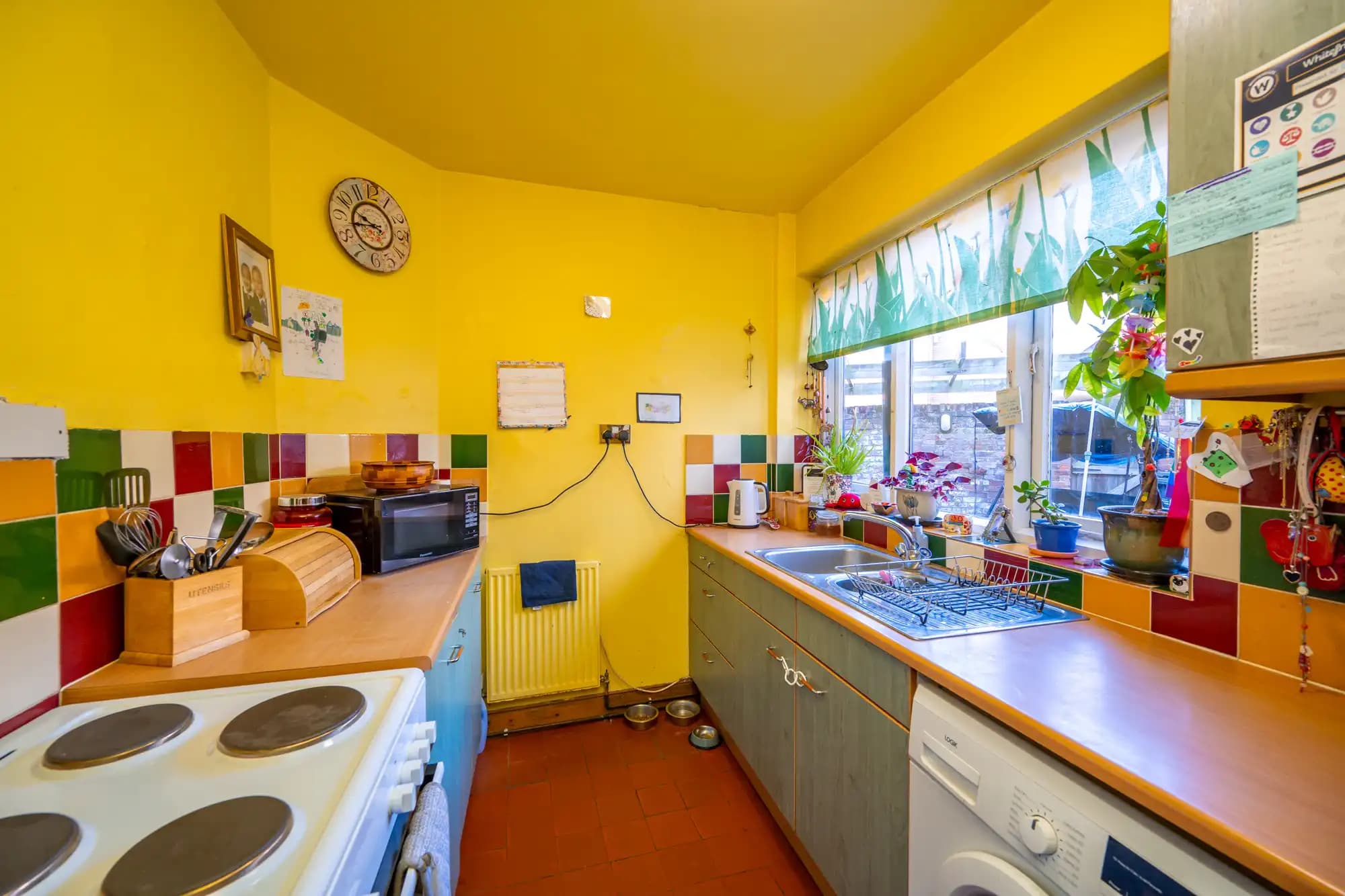 property photo 5 of 42