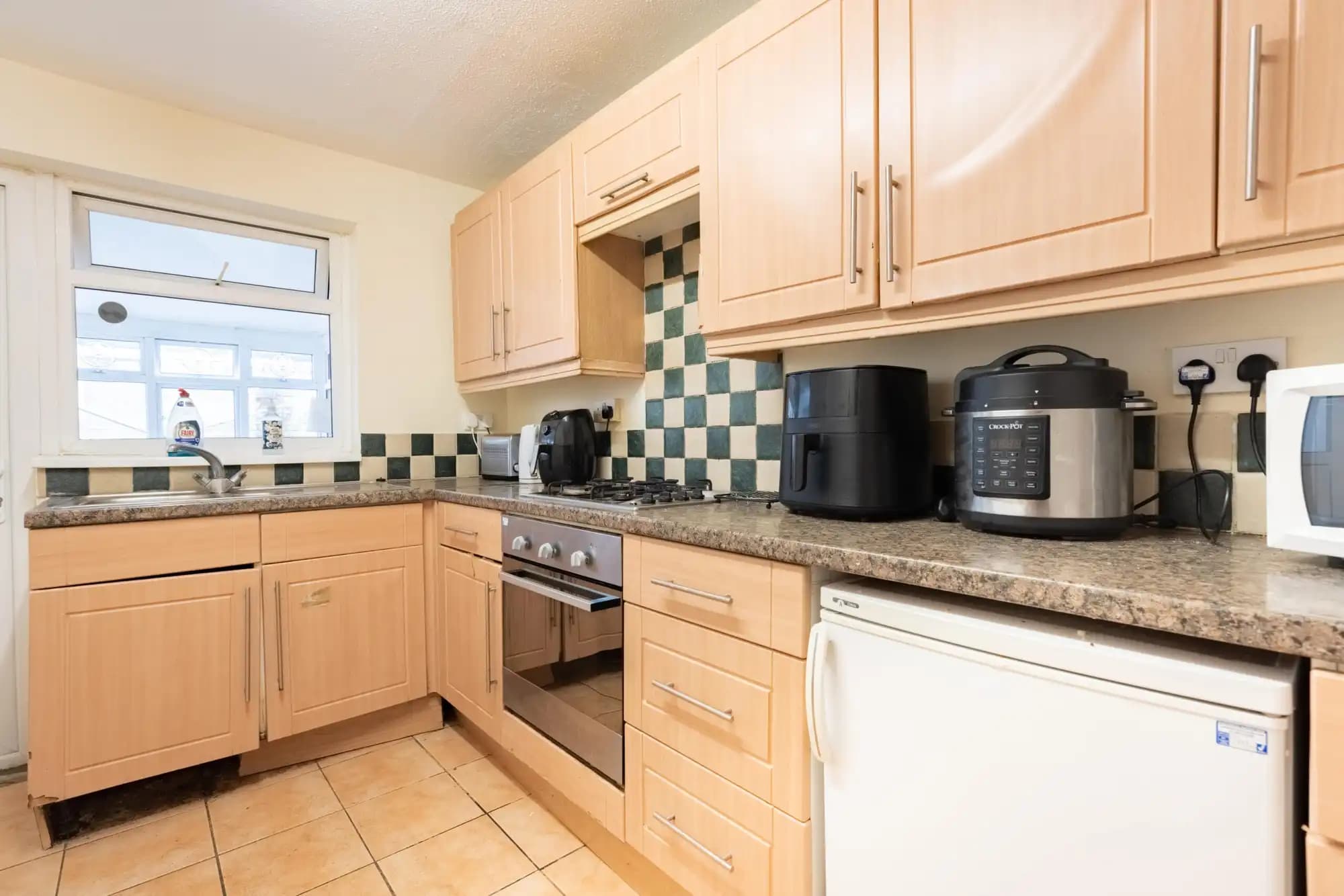 property photo 12 of 25