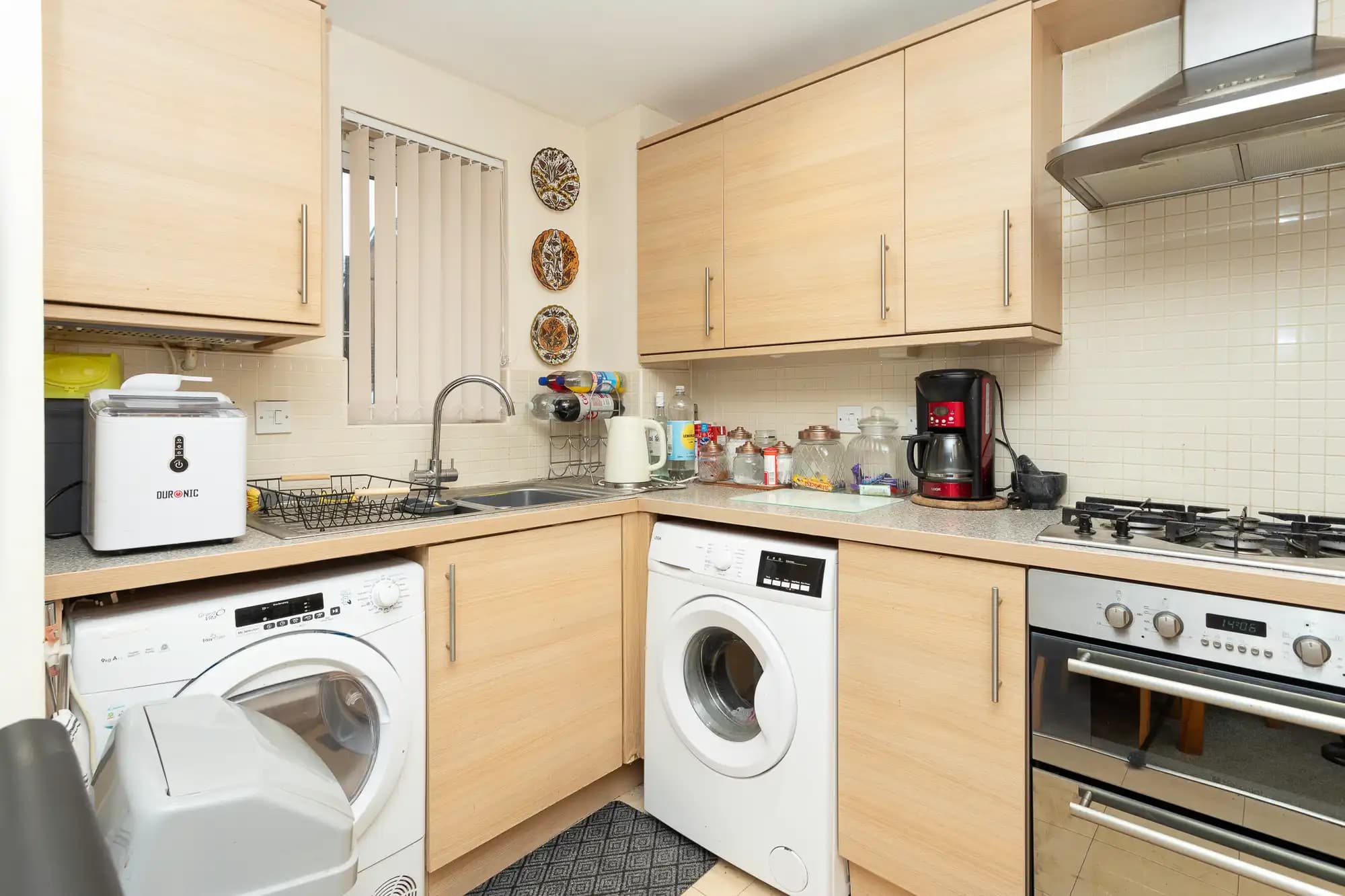 property photo 6 of 17