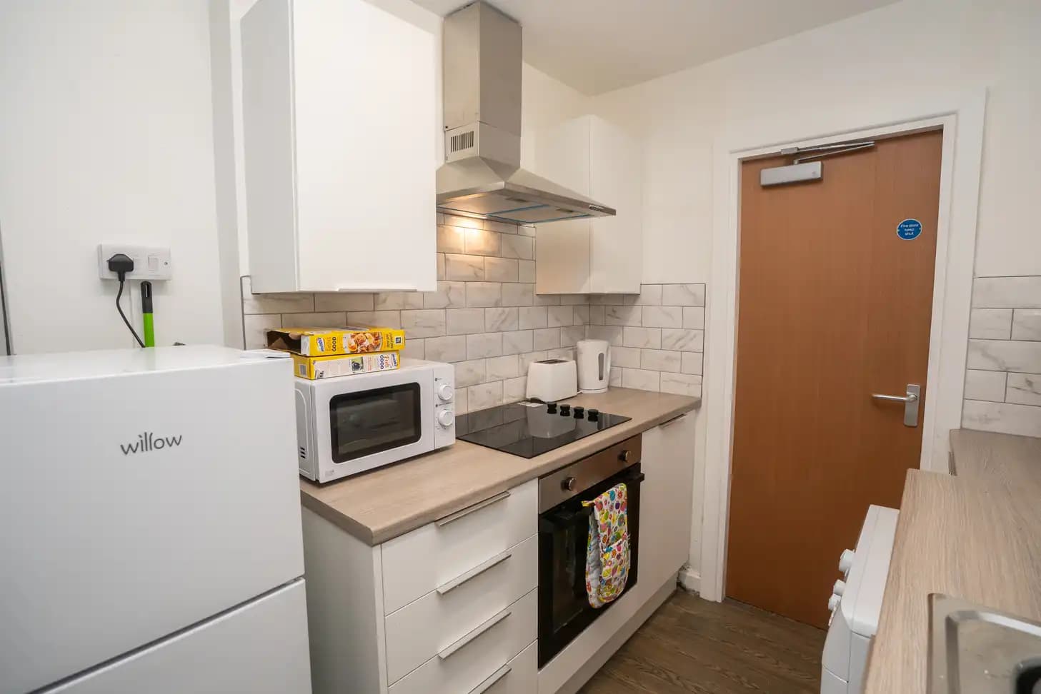 property photo 11 of 26