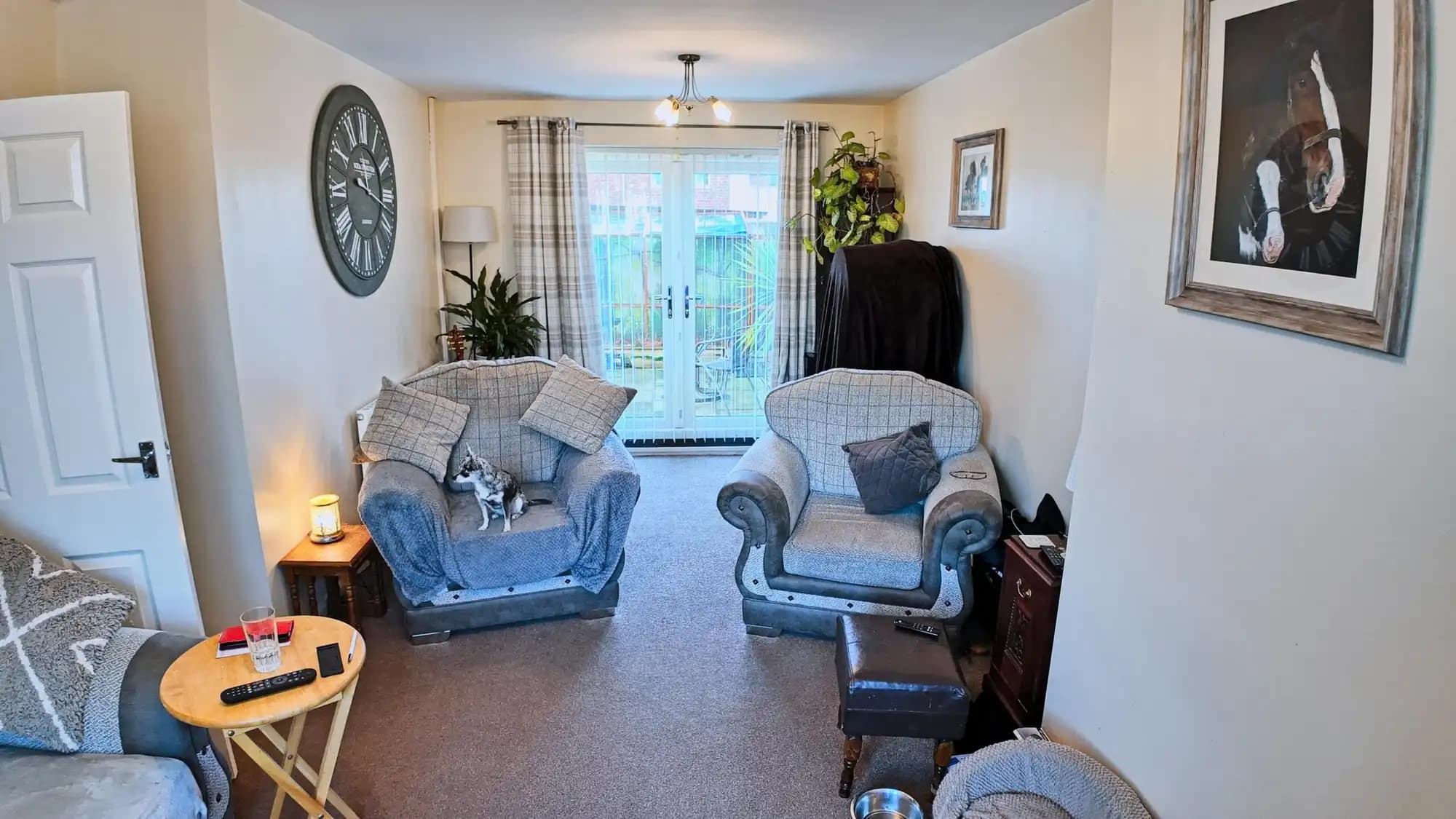 property photo 5 of 17