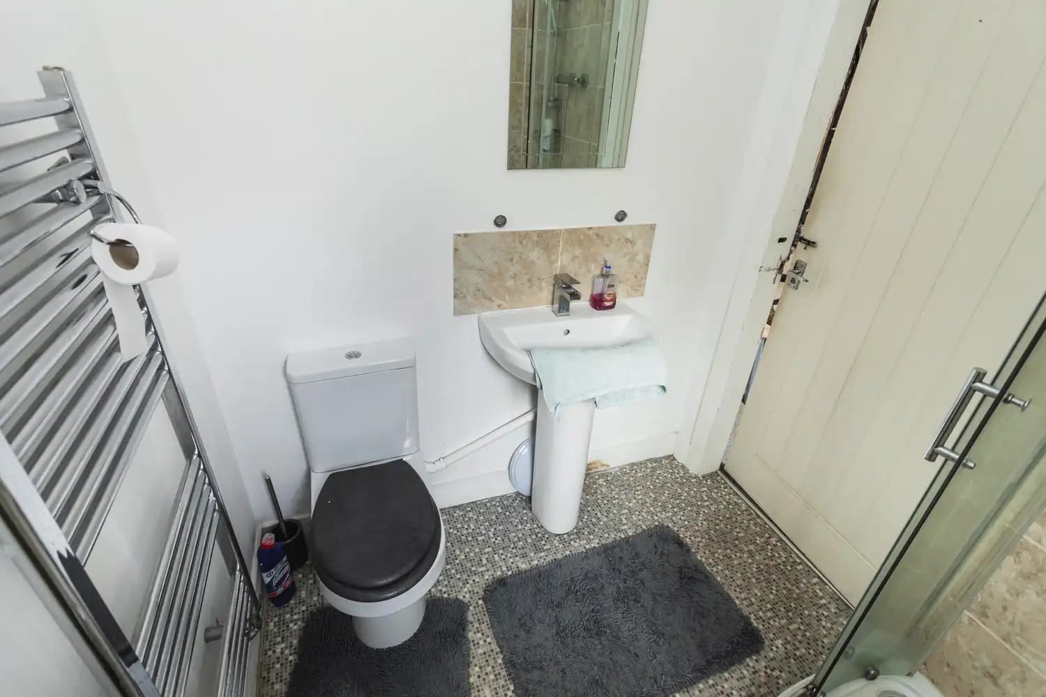 property photo 10 of 15
