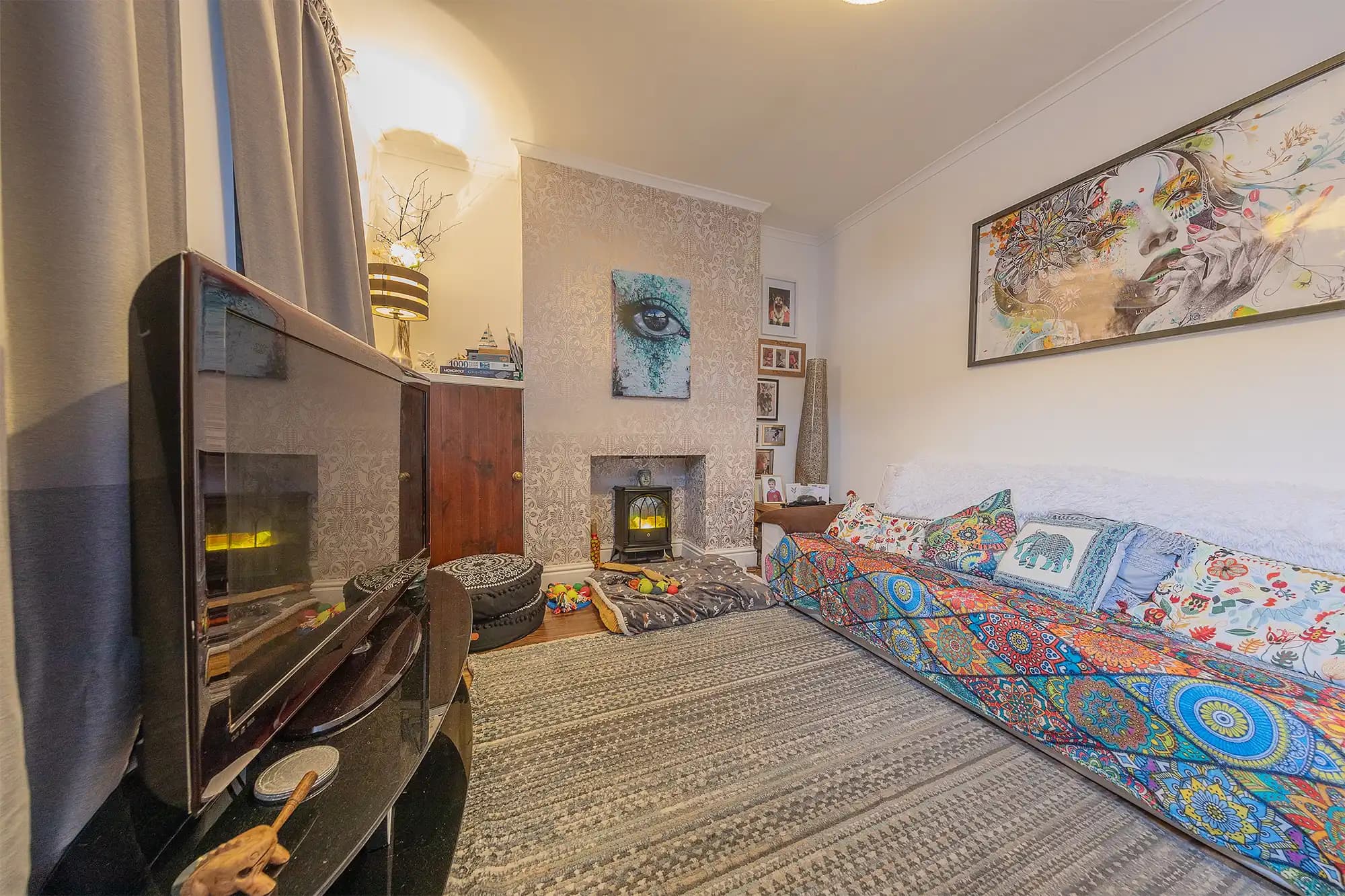 property photo 5 of 16