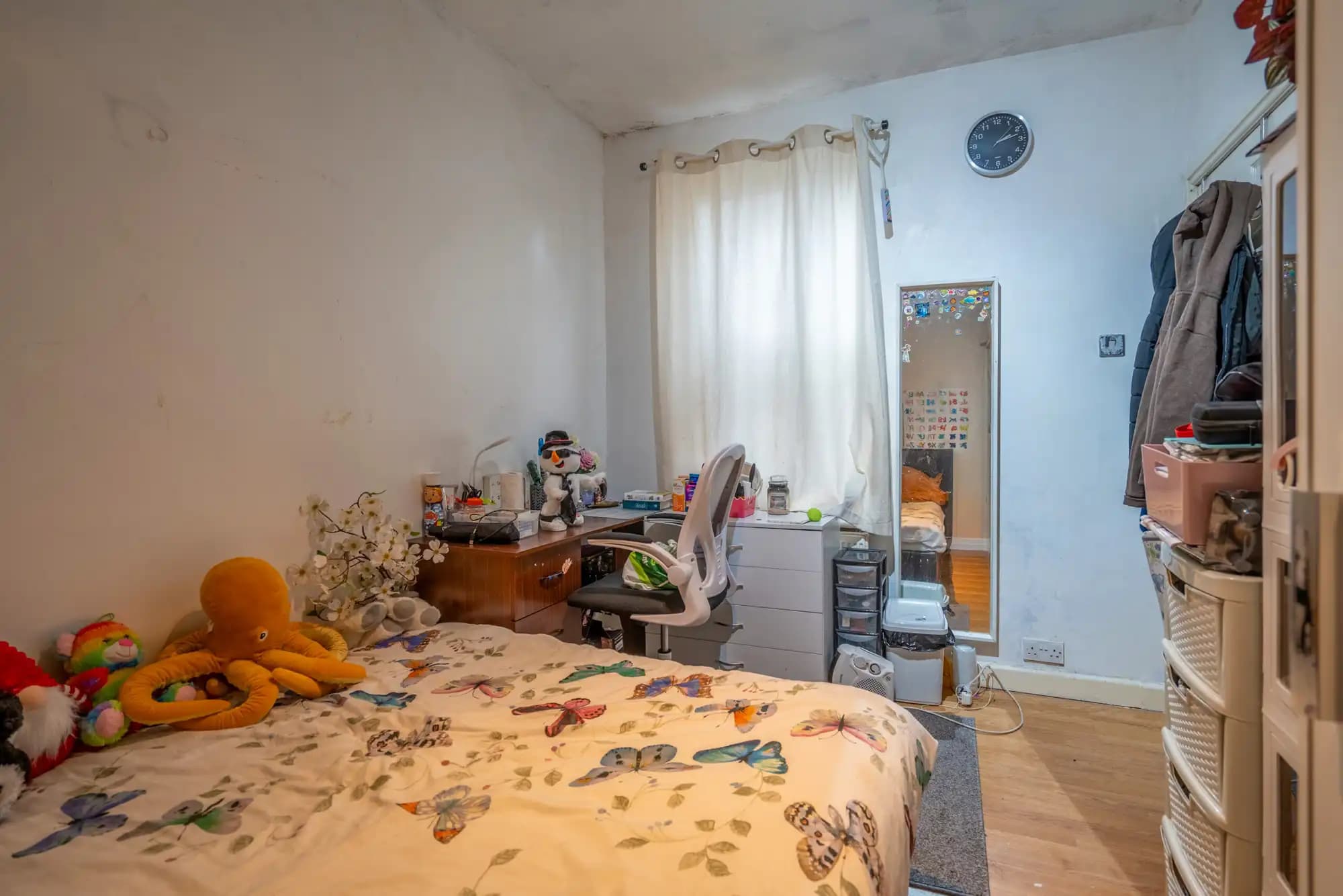 property photo 4 of 19
