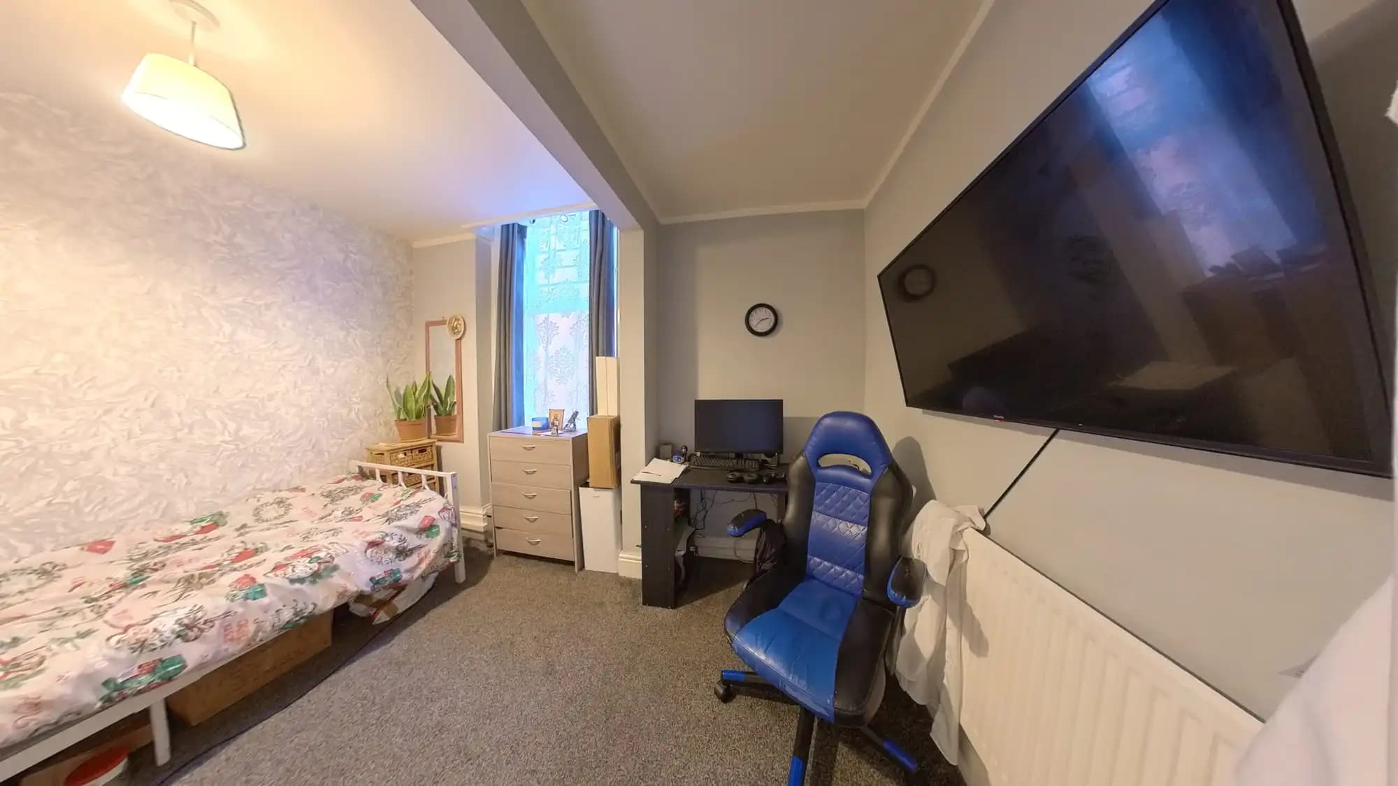 property photo 16 of 53