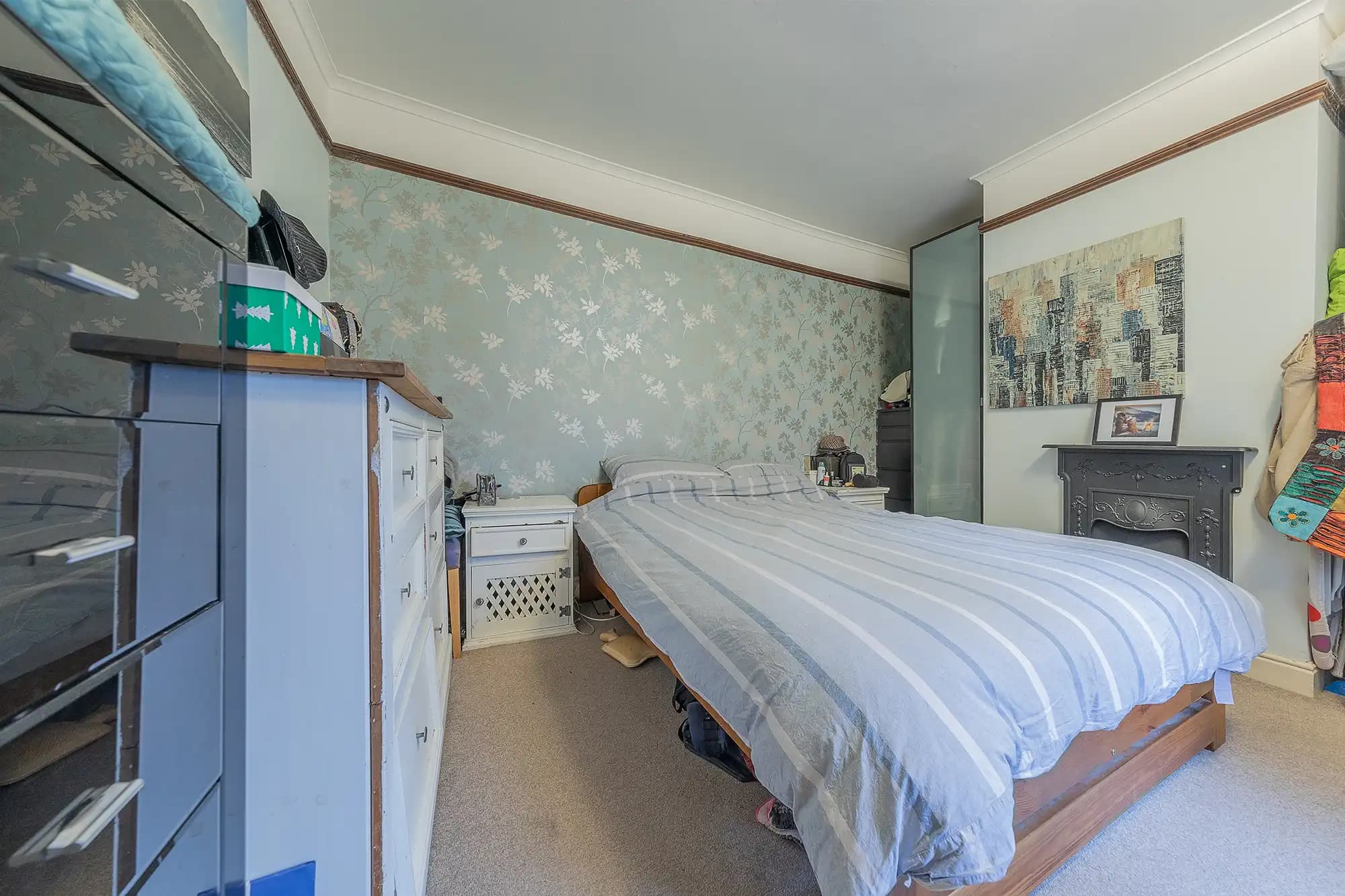 property photo 12 of 16