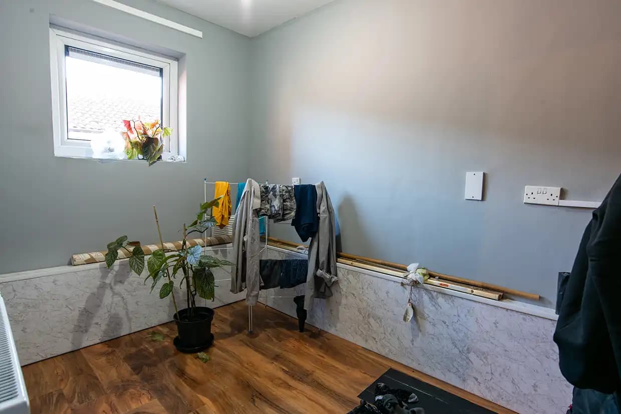 property photo 4 of 11
