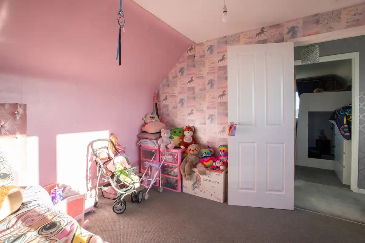property photo 24 of 35