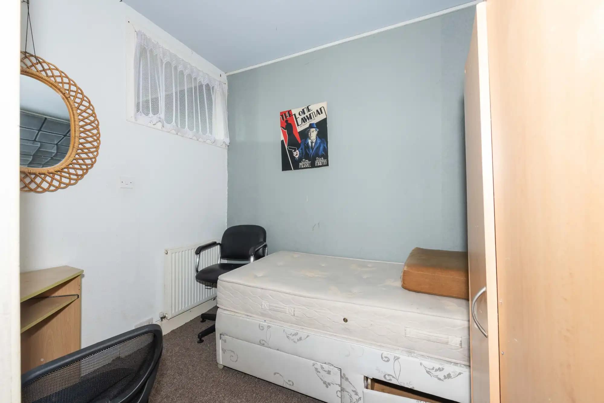 property photo 13 of 21