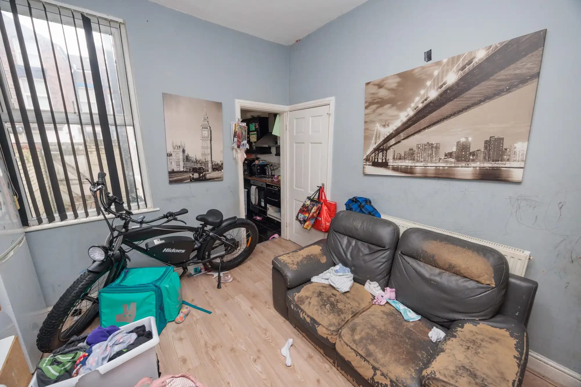 property photo 21 of 29