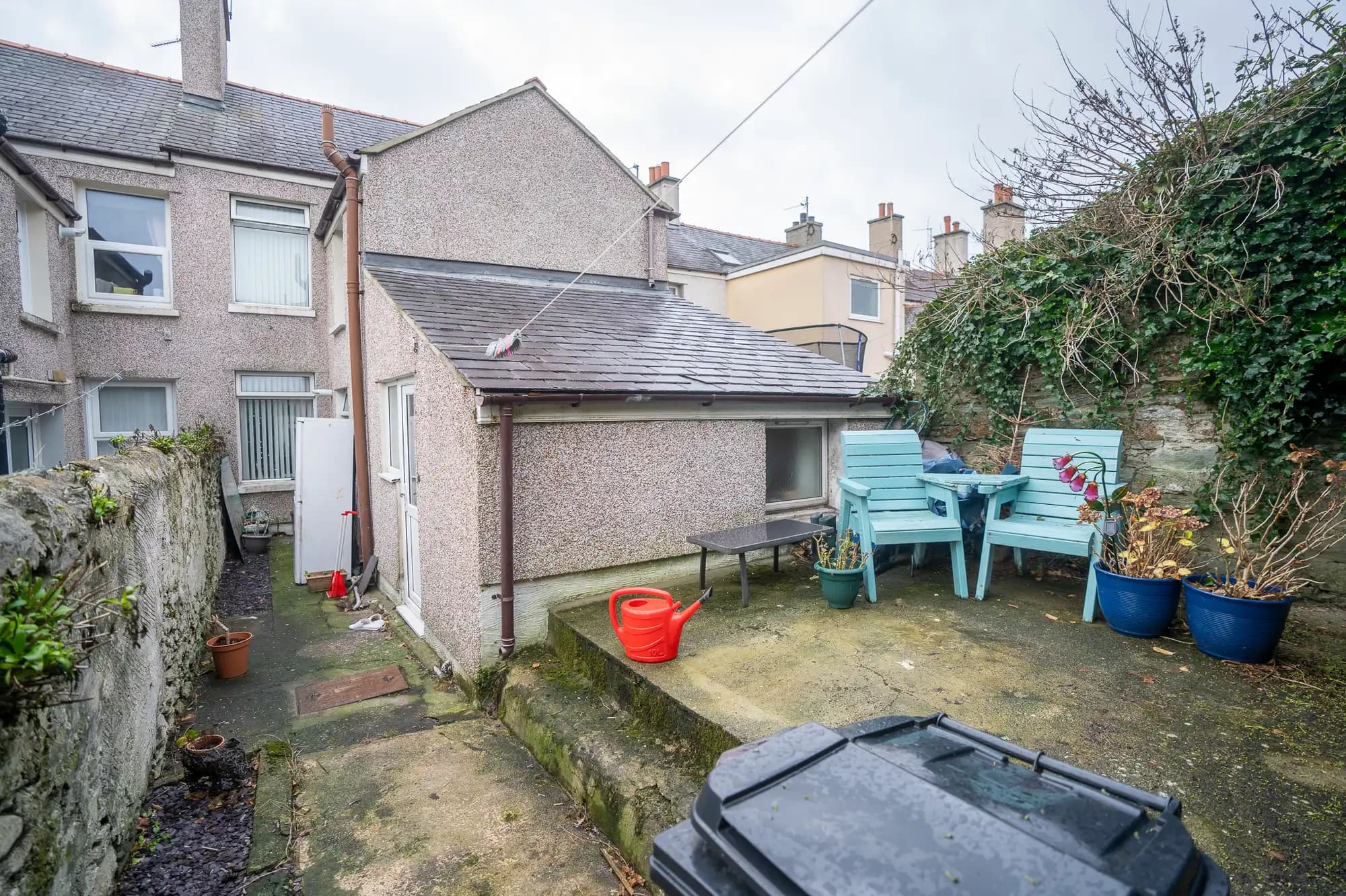 property photo 6 of 15