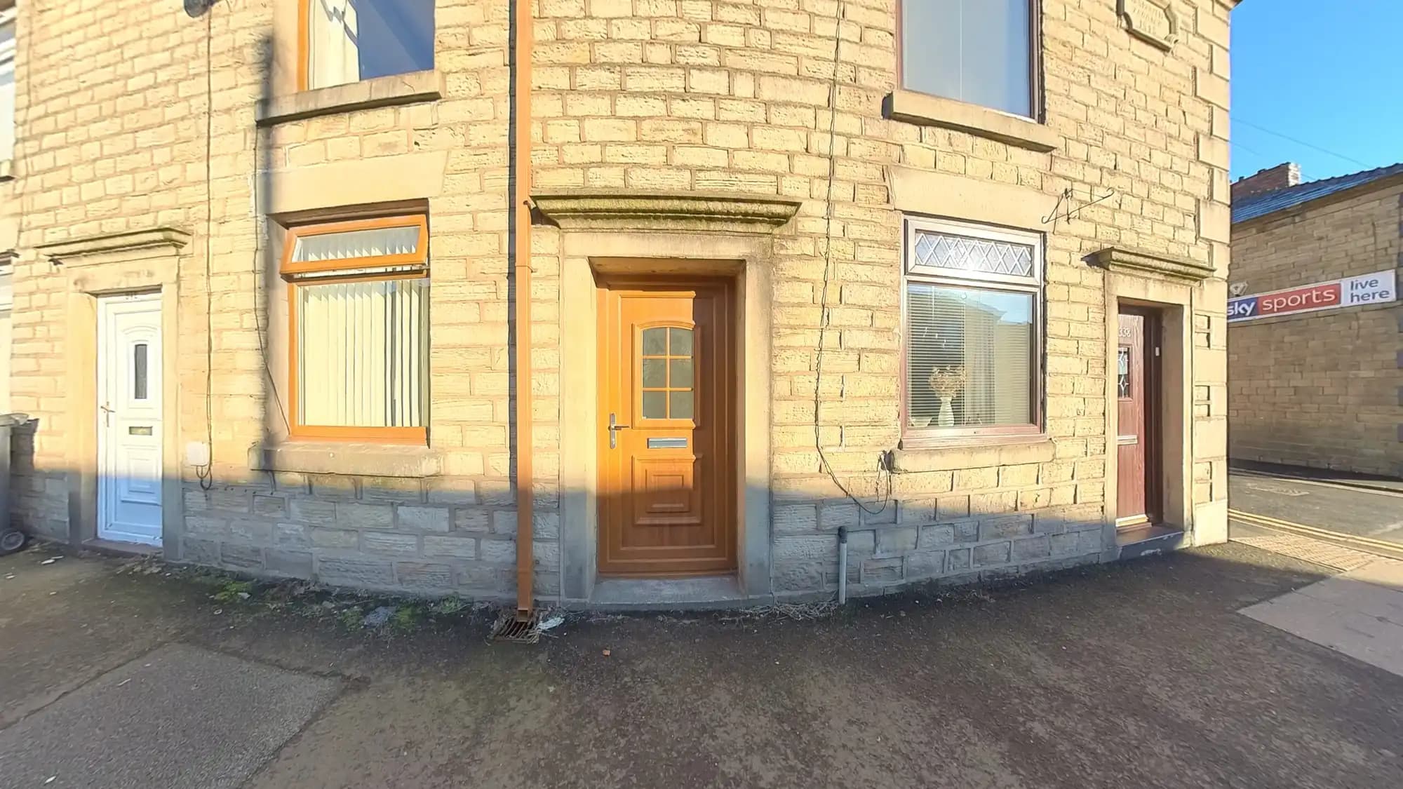 property photo 14 of 17