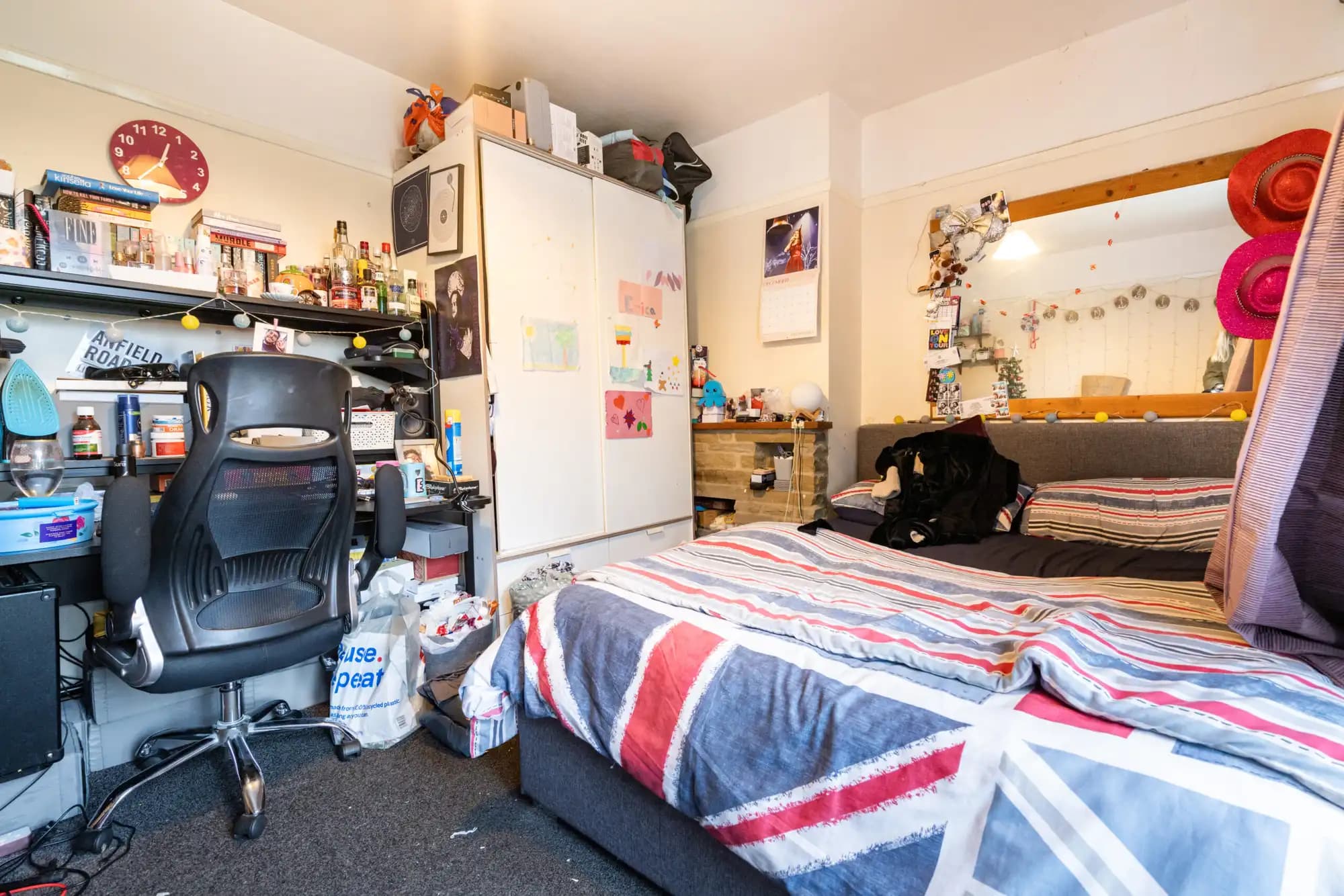 property photo 1 of 25