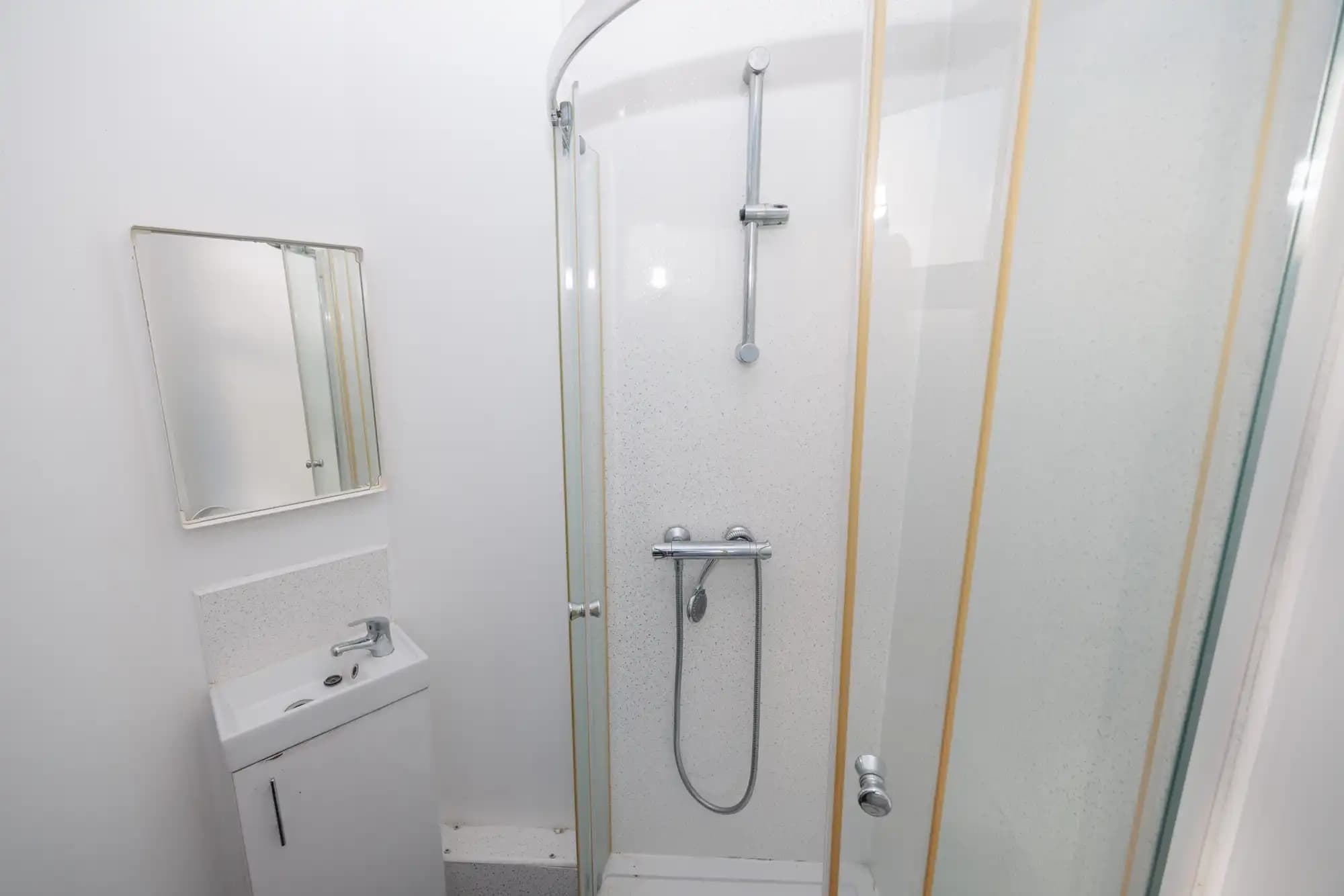 property photo 21 of 65
