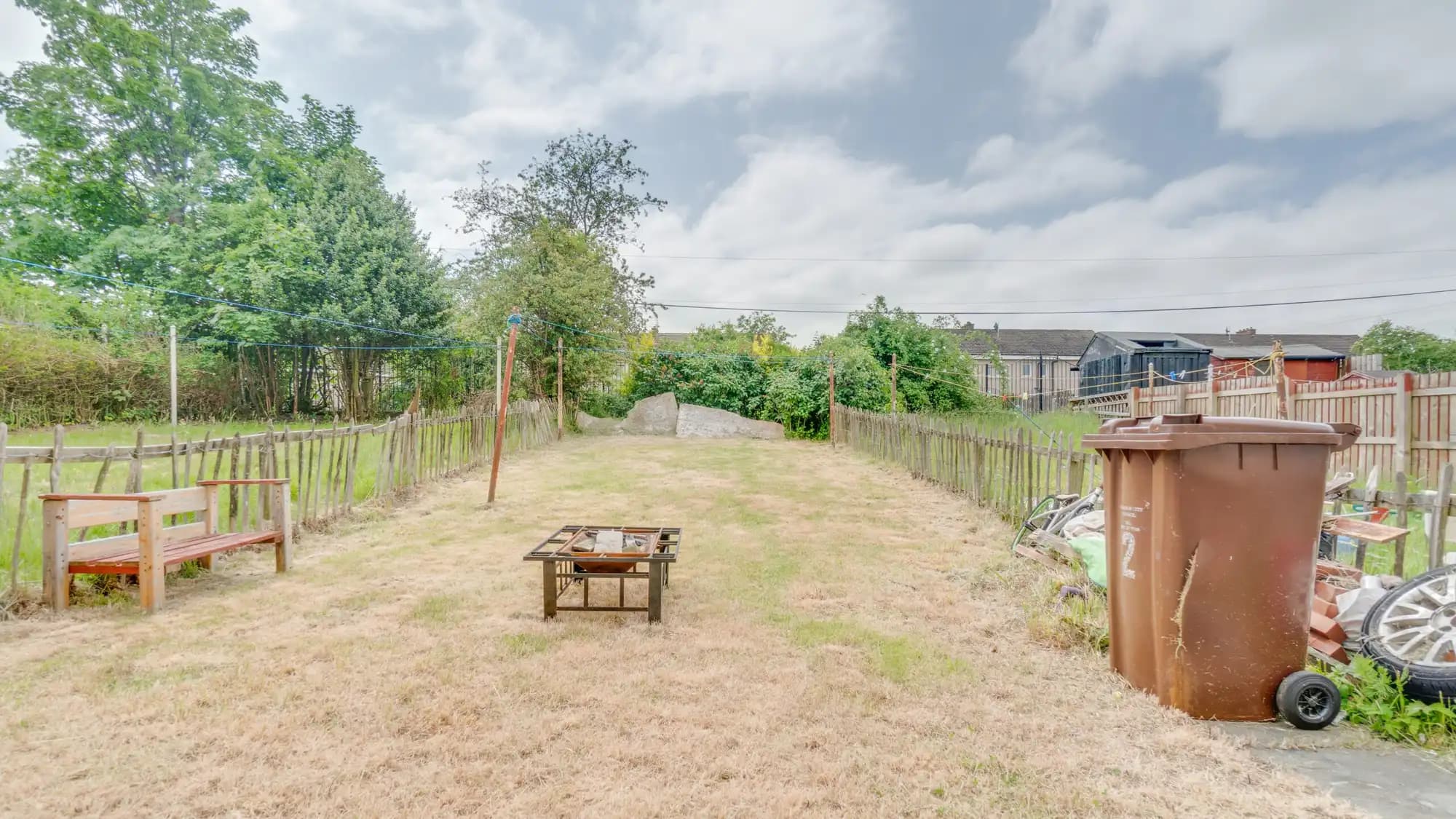 property photo 8 of 18