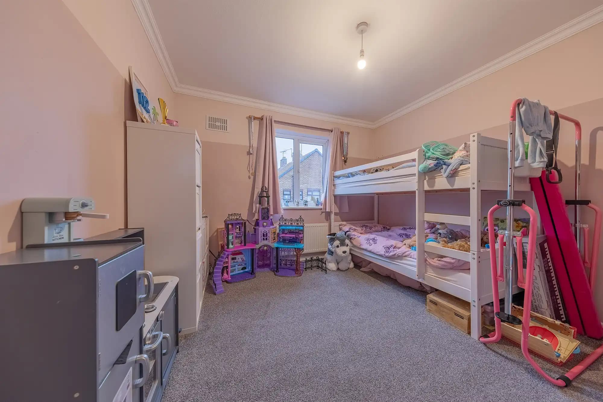 property photo 4 of 25