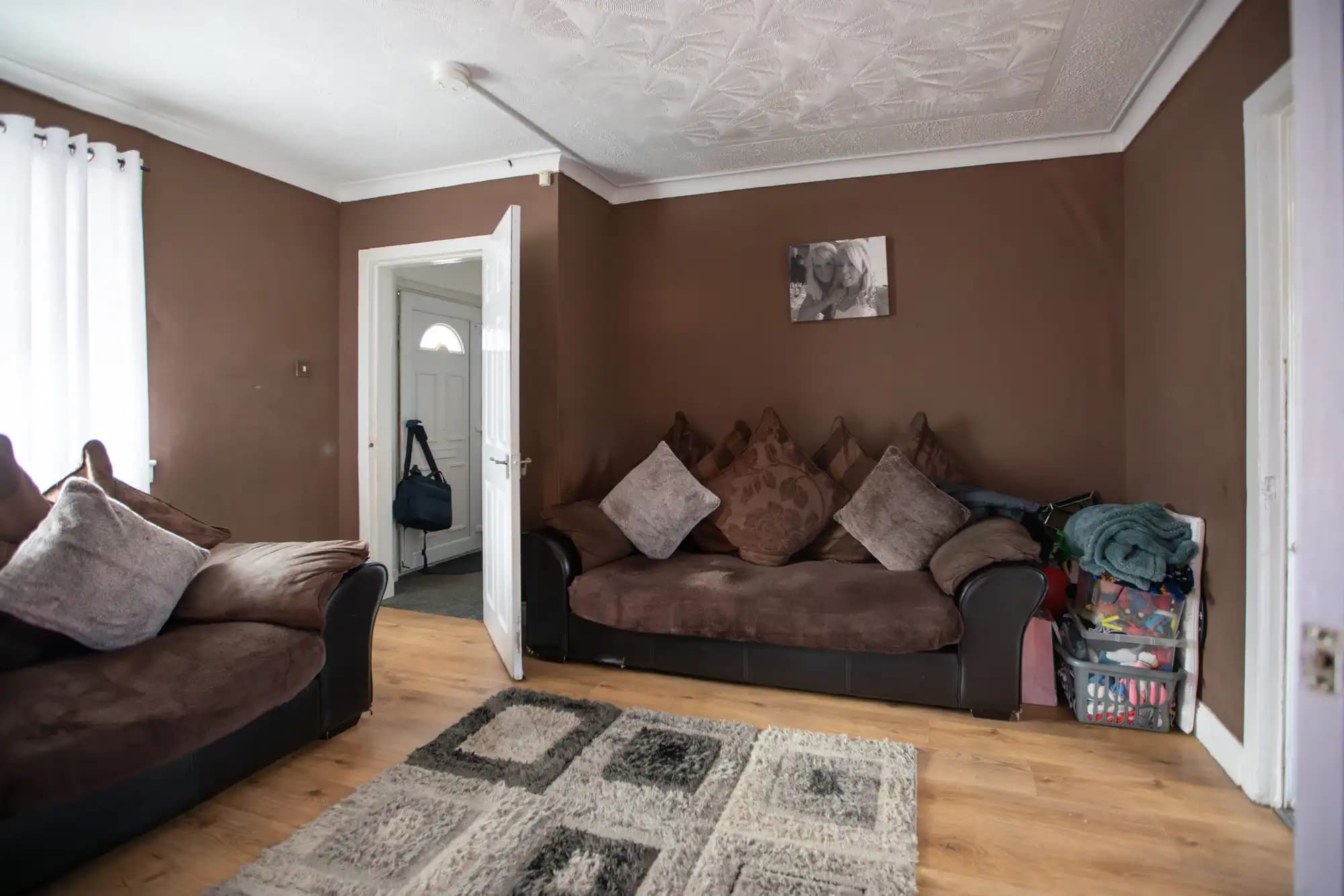 property photo 13 of 32
