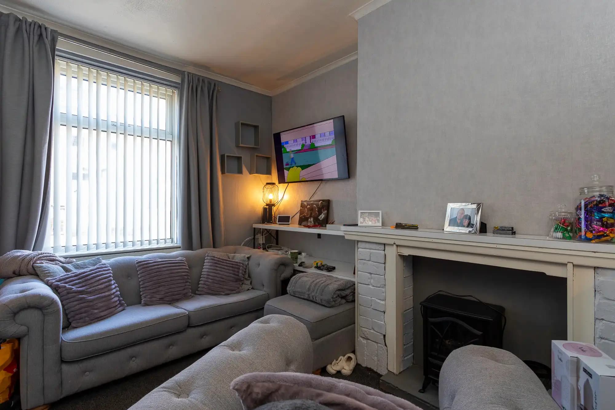 property photo 6 of 13