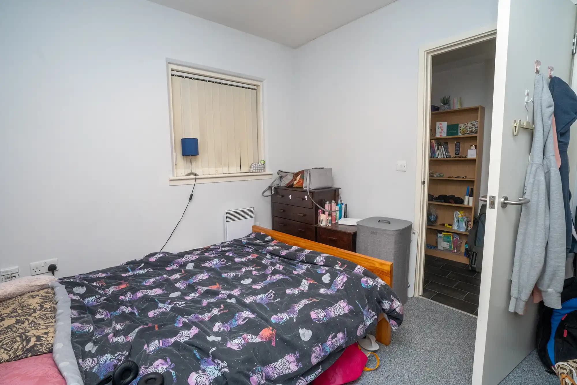 property photo 5 of 13