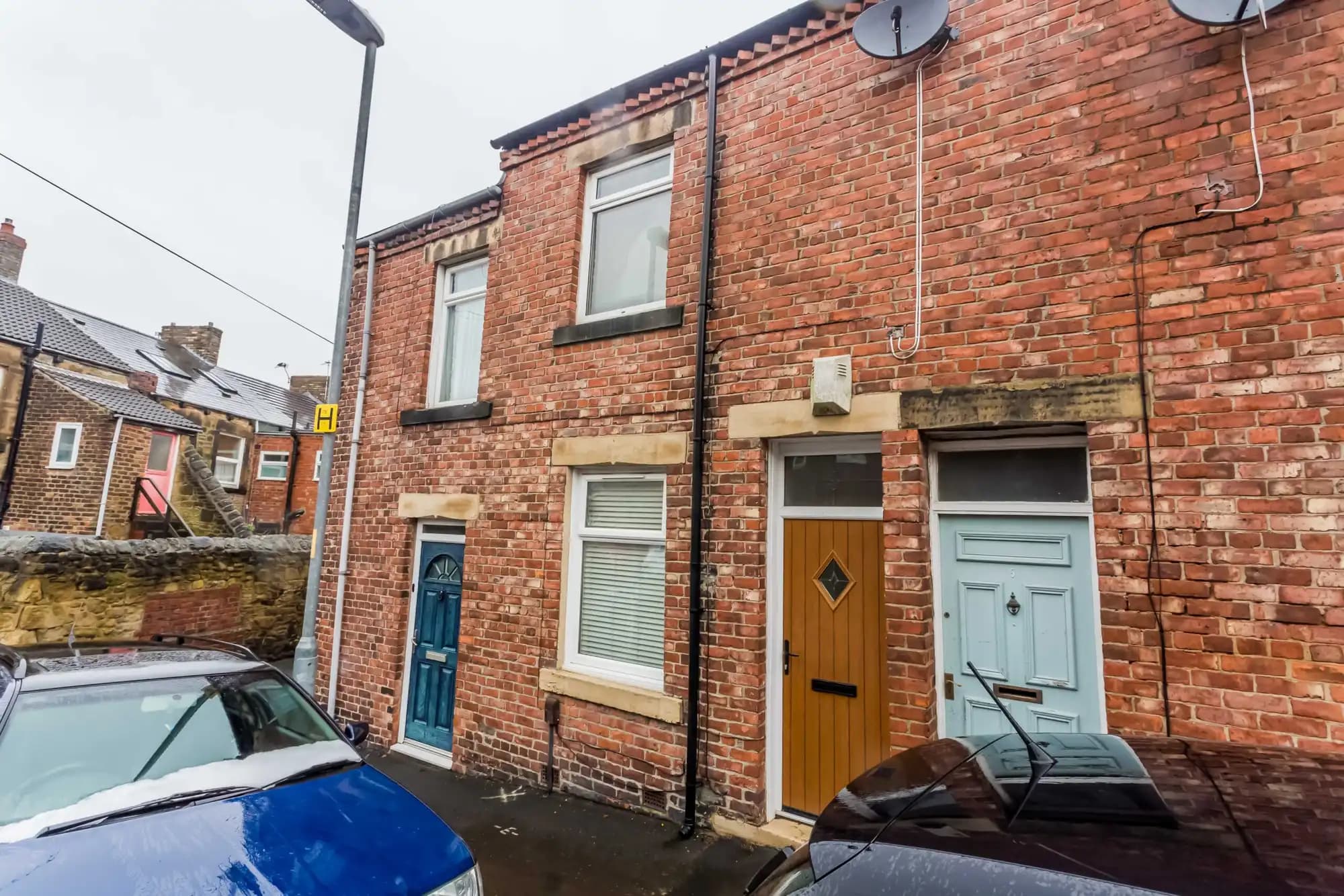 property photo 2 of 19