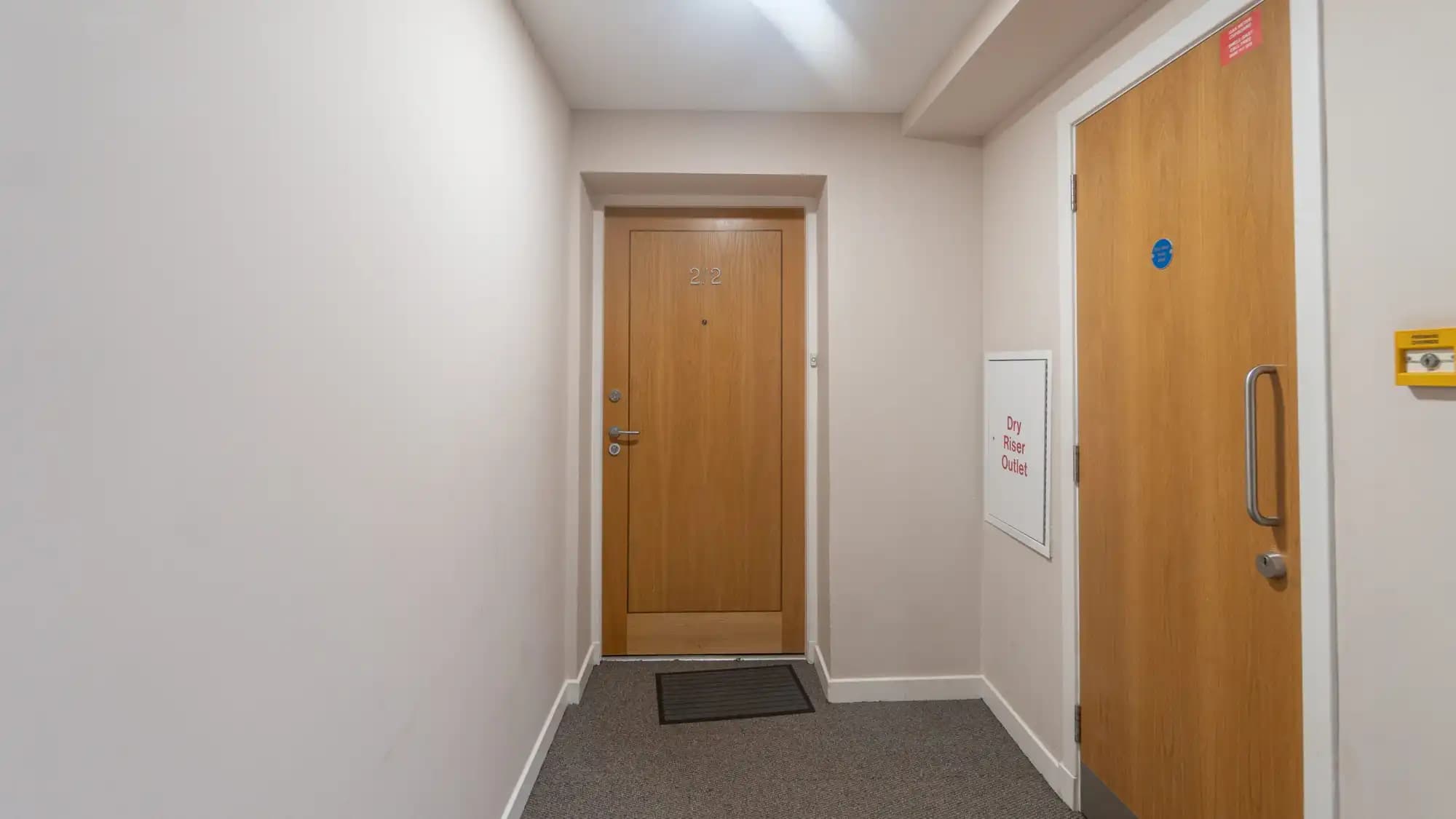 property photo 10 of 18