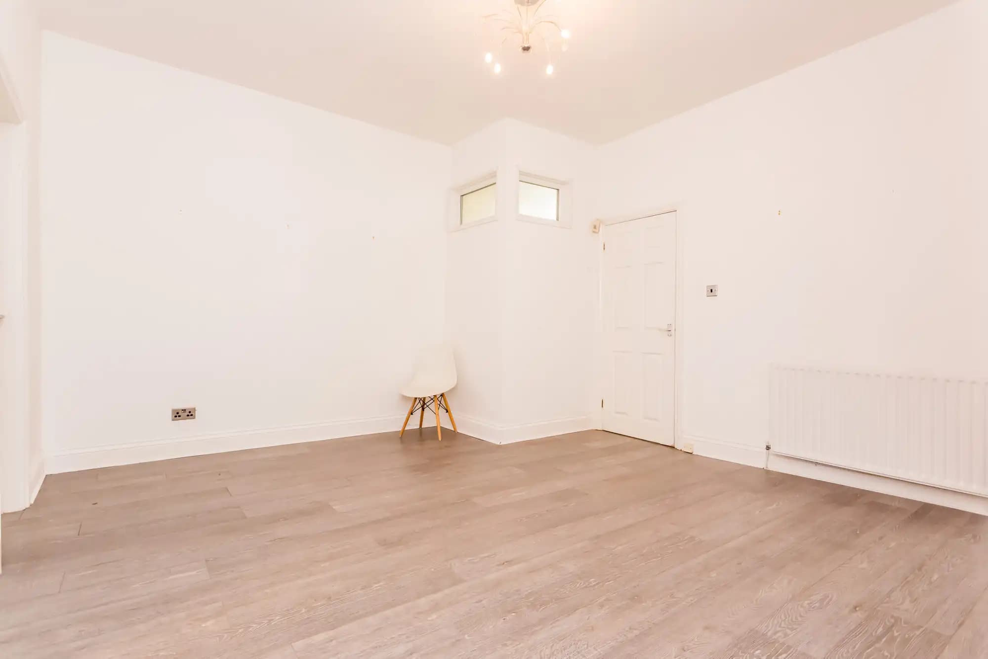 property photo 9 of 19