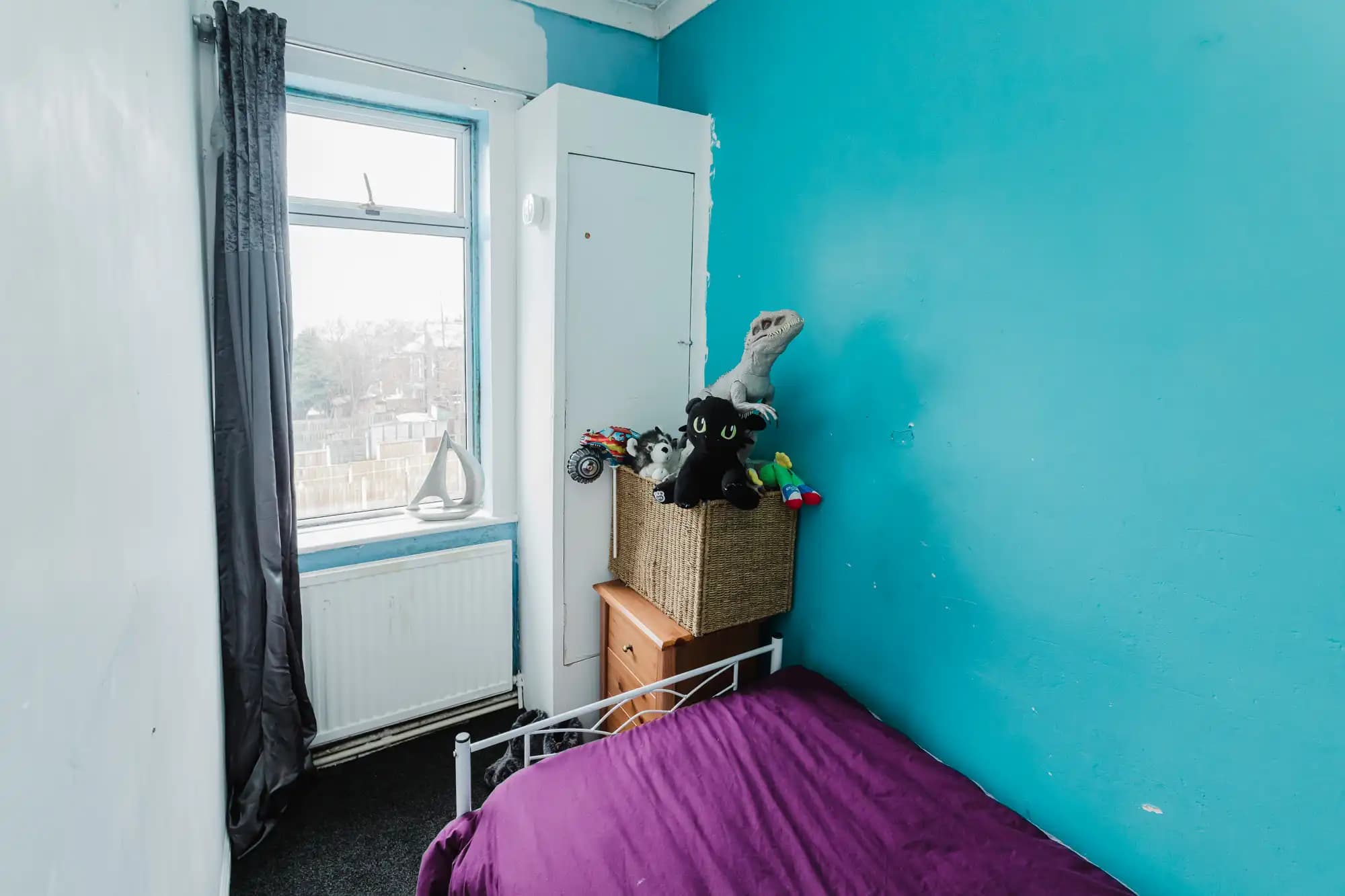 property photo 10 of 12