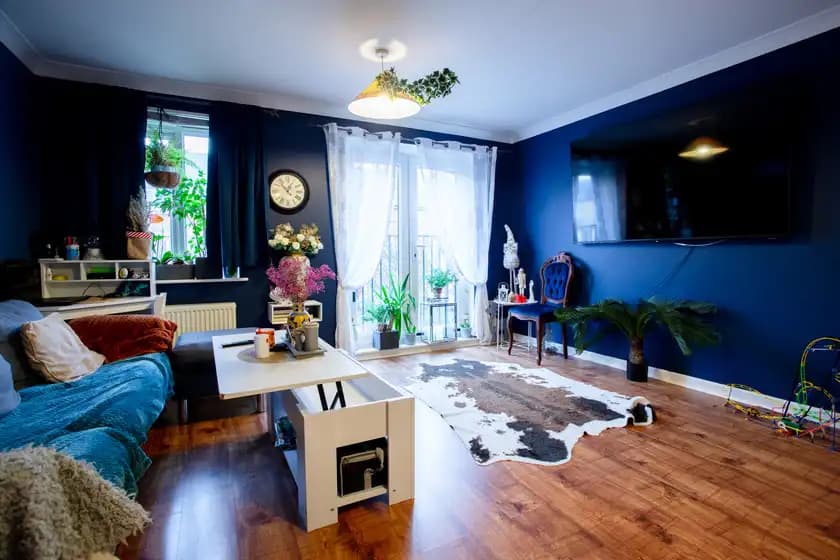 property photo 6 of 33