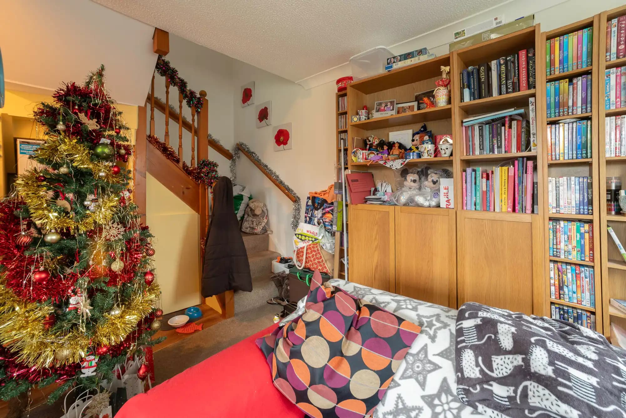 property photo 5 of 11