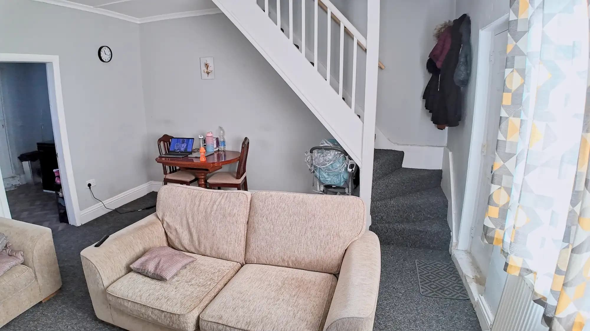 property photo 8 of 15