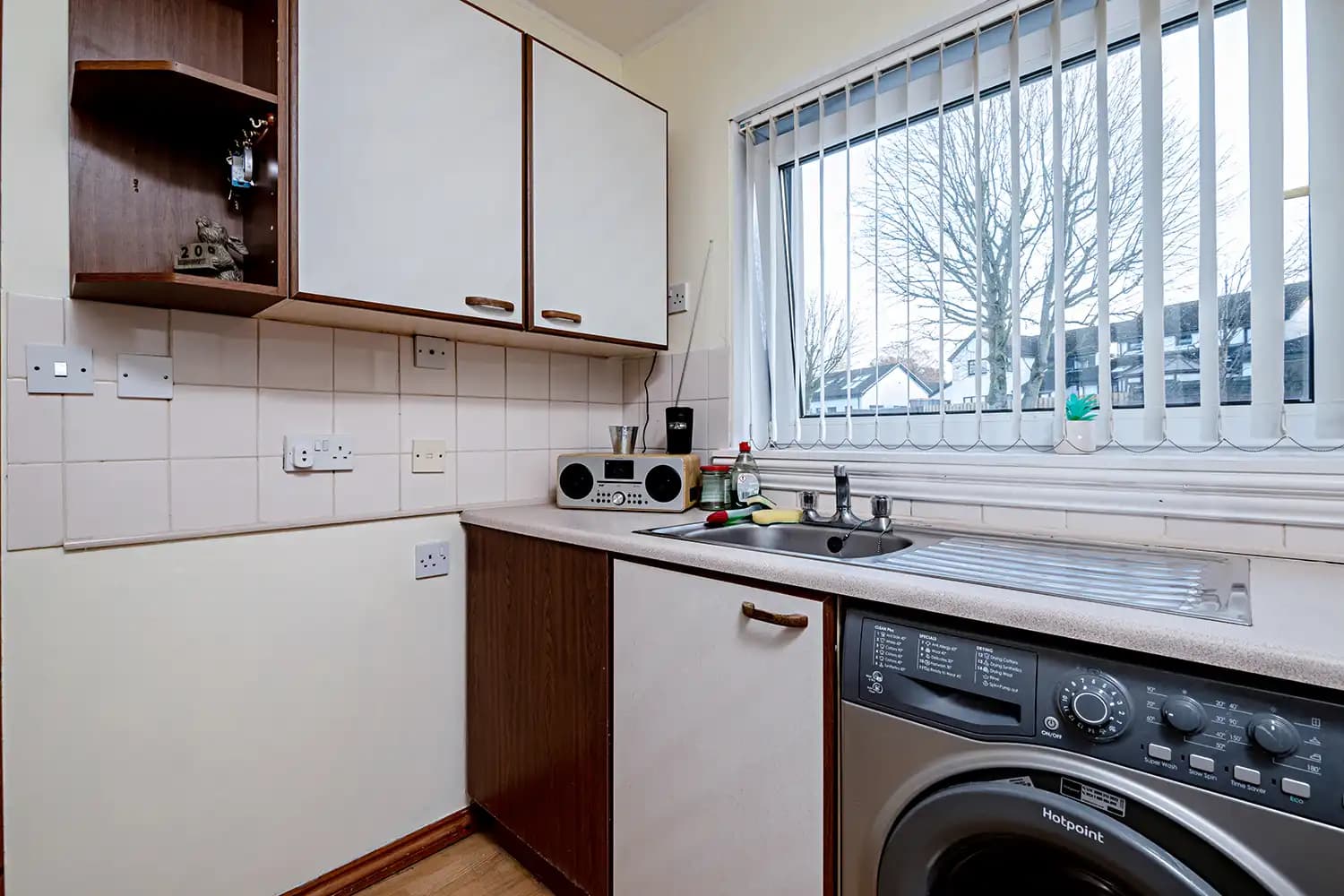 property photo 13 of 19
